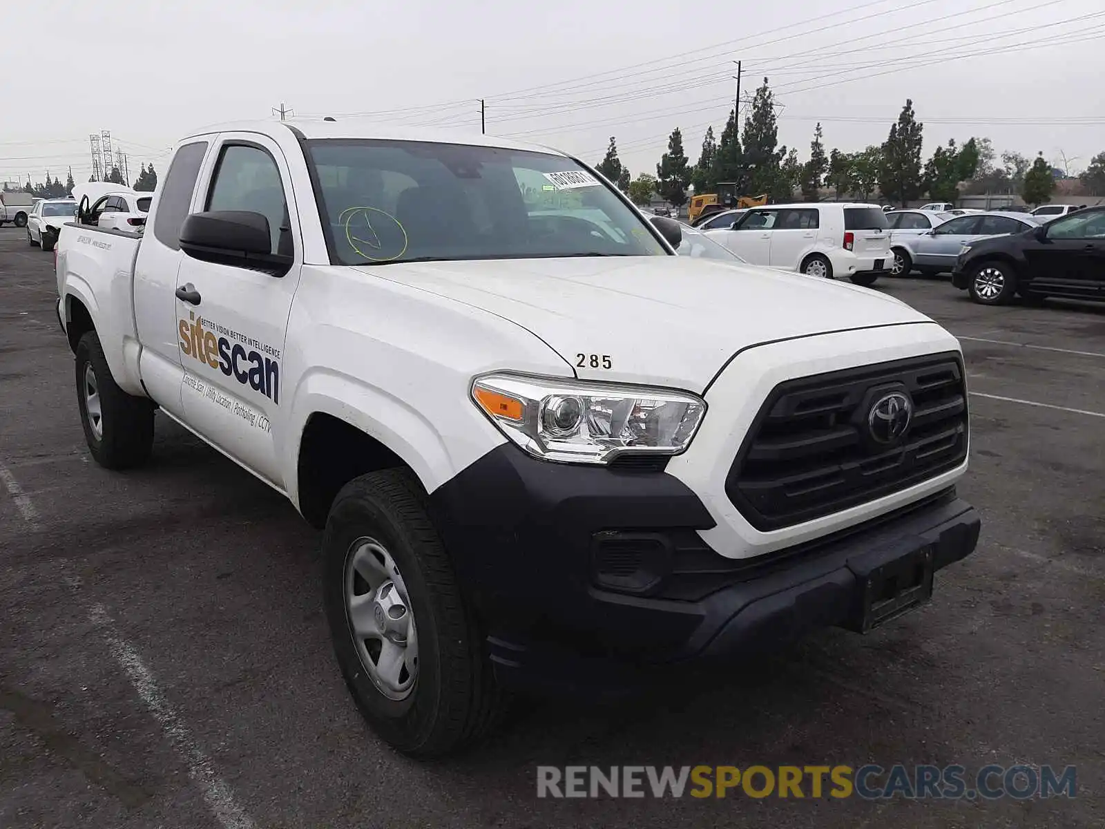 1 Photograph of a damaged car 5TFRX5GNXKX152492 TOYOTA TACOMA 2019