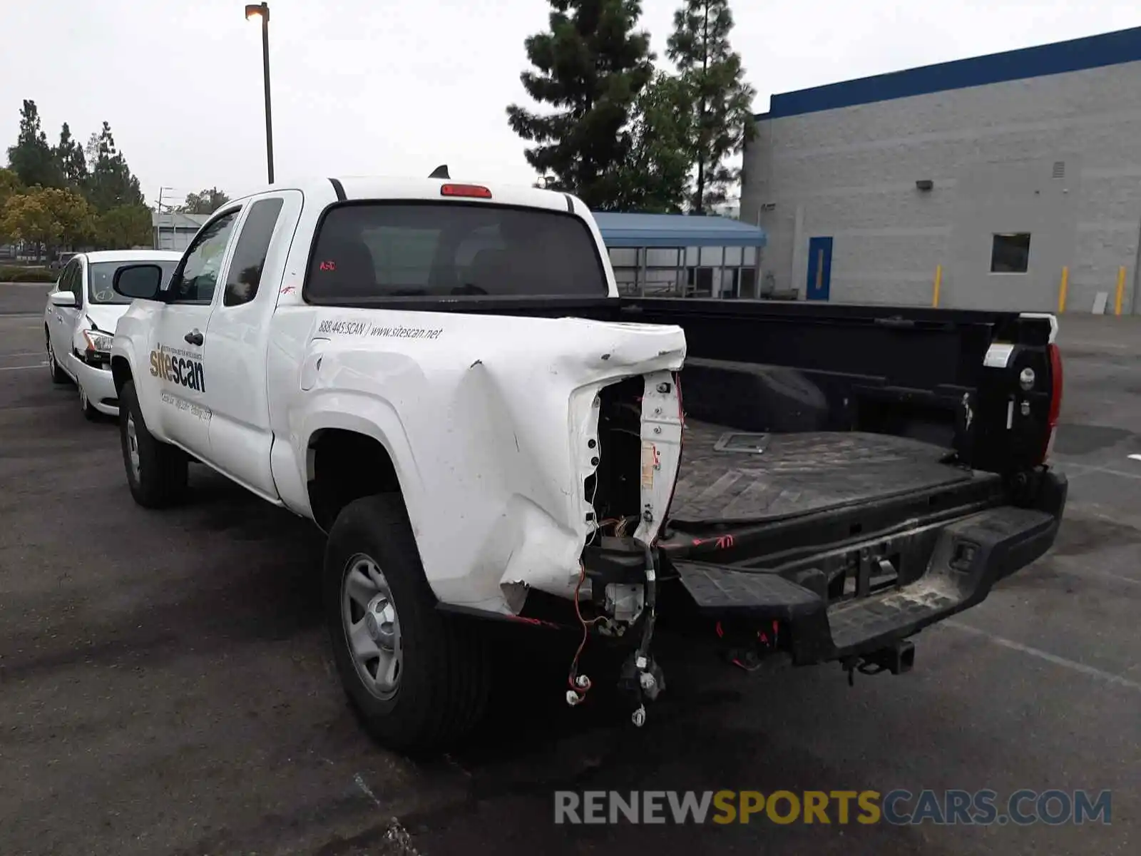 3 Photograph of a damaged car 5TFRX5GNXKX152492 TOYOTA TACOMA 2019