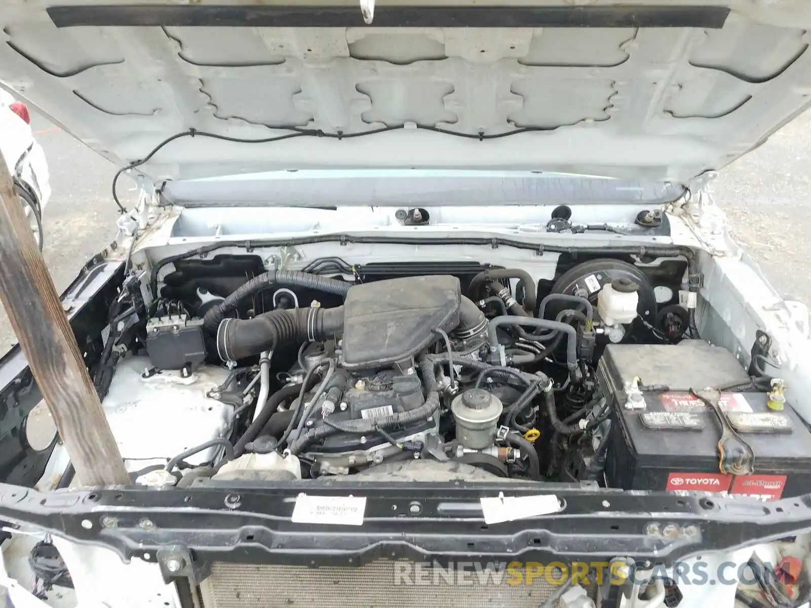 7 Photograph of a damaged car 5TFRX5GNXKX154212 TOYOTA TACOMA 2019