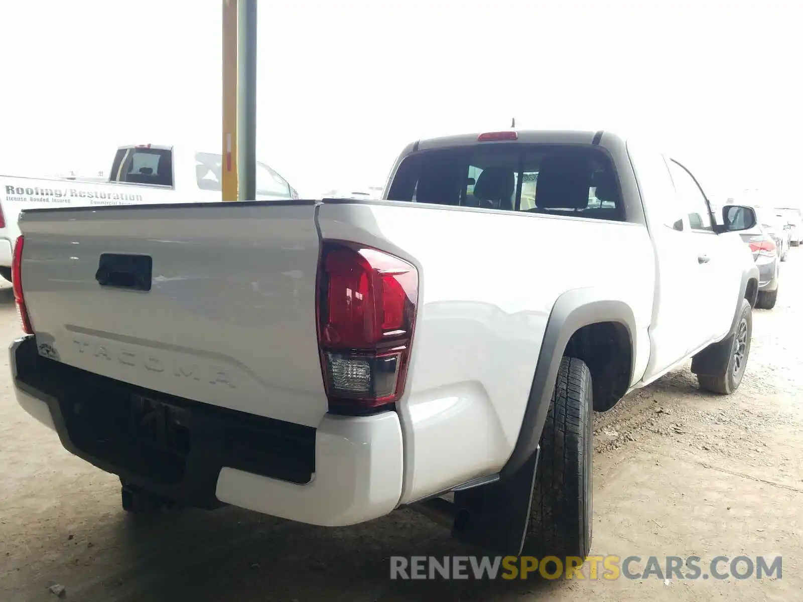 4 Photograph of a damaged car 5TFRZ5CN0KX073347 TOYOTA TACOMA 2019