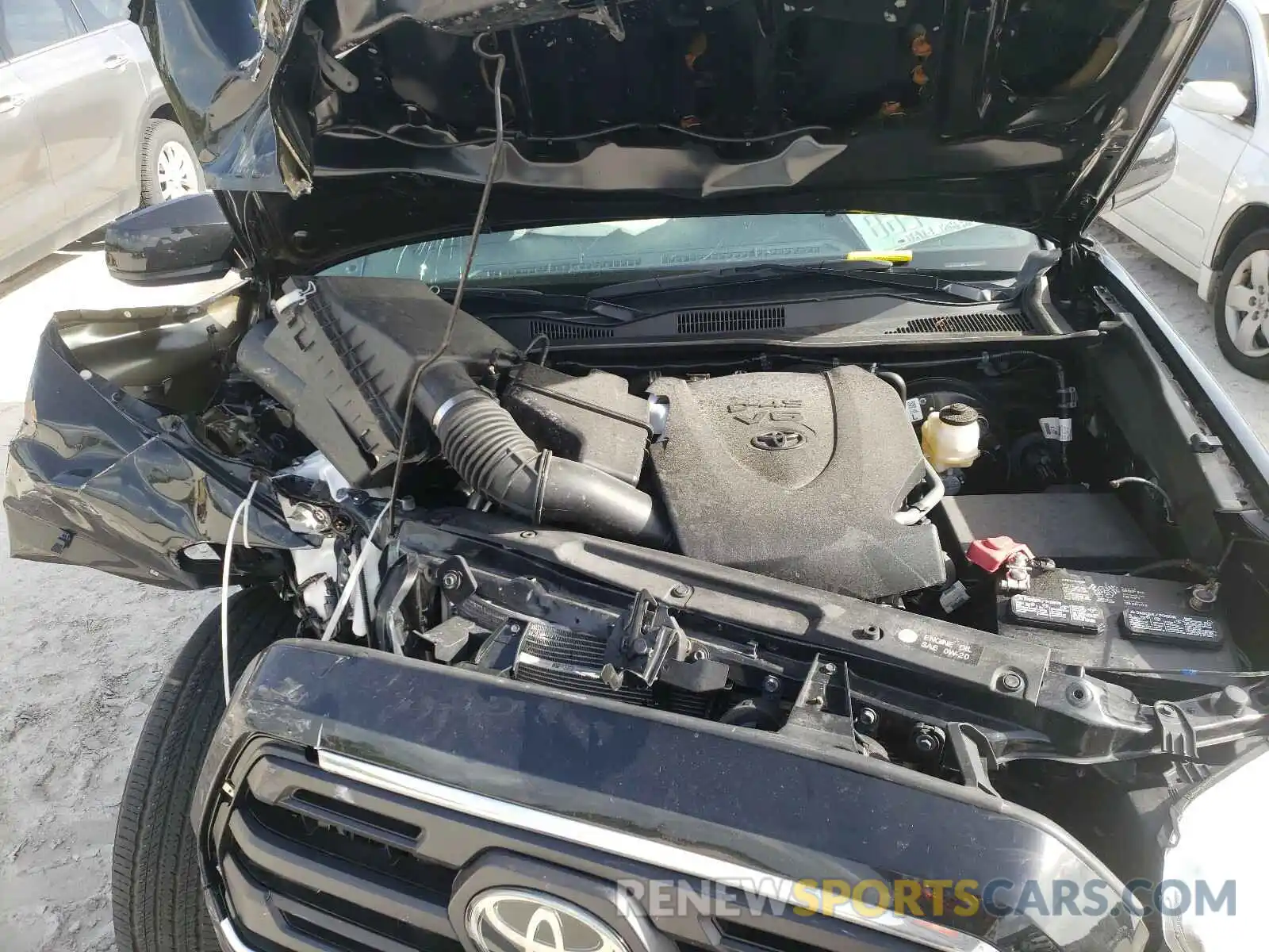 7 Photograph of a damaged car 5TFRZ5CN0KX080055 TOYOTA TACOMA 2019