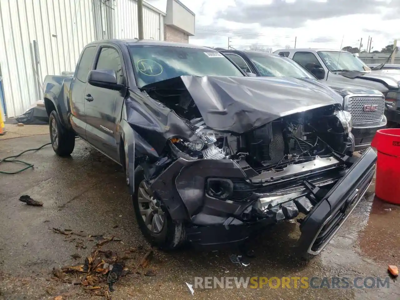 1 Photograph of a damaged car 5TFRZ5CN0KX080086 TOYOTA TACOMA 2019