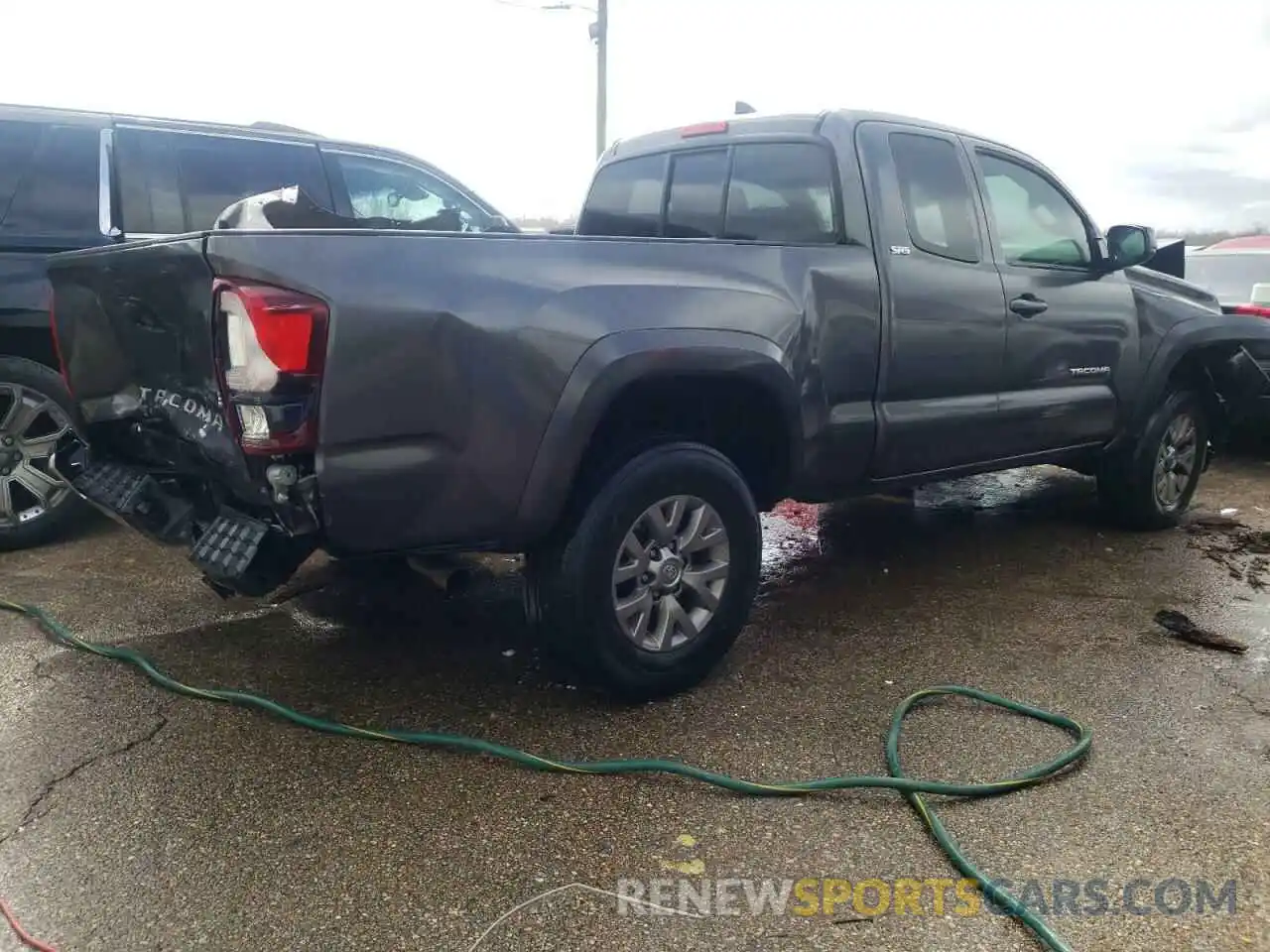 4 Photograph of a damaged car 5TFRZ5CN0KX080086 TOYOTA TACOMA 2019