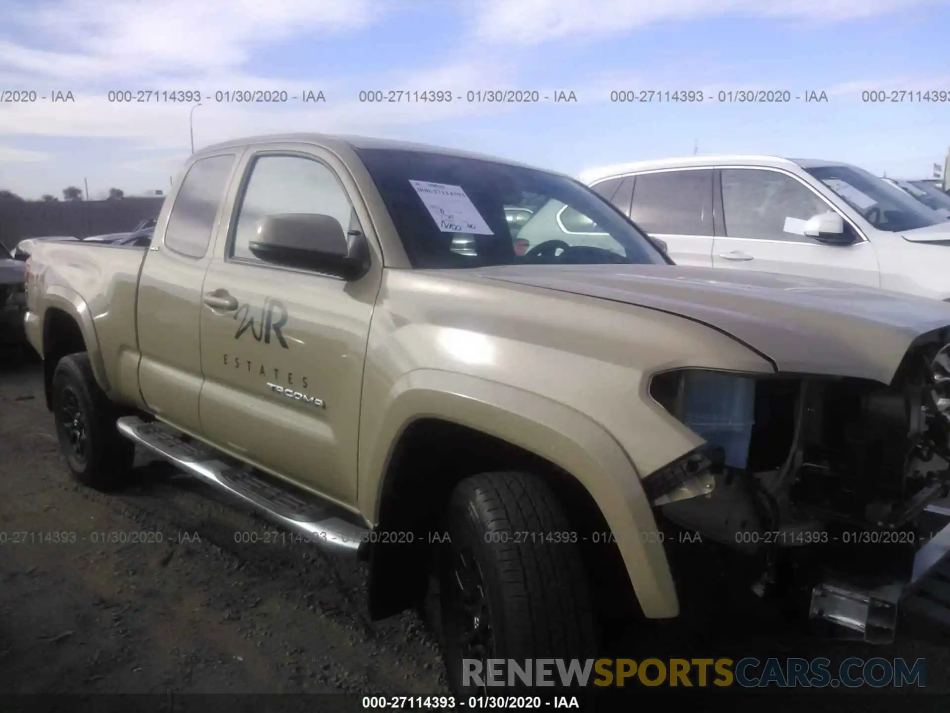 1 Photograph of a damaged car 5TFRZ5CN0KX086972 TOYOTA TACOMA 2019