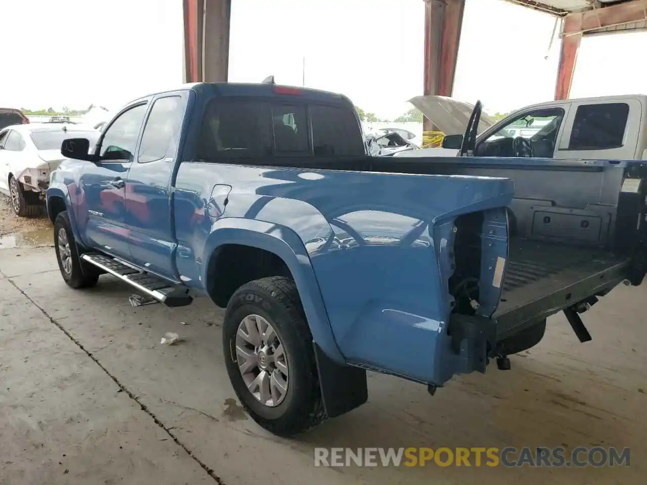 3 Photograph of a damaged car 5TFRZ5CN1KX074149 TOYOTA TACOMA 2019