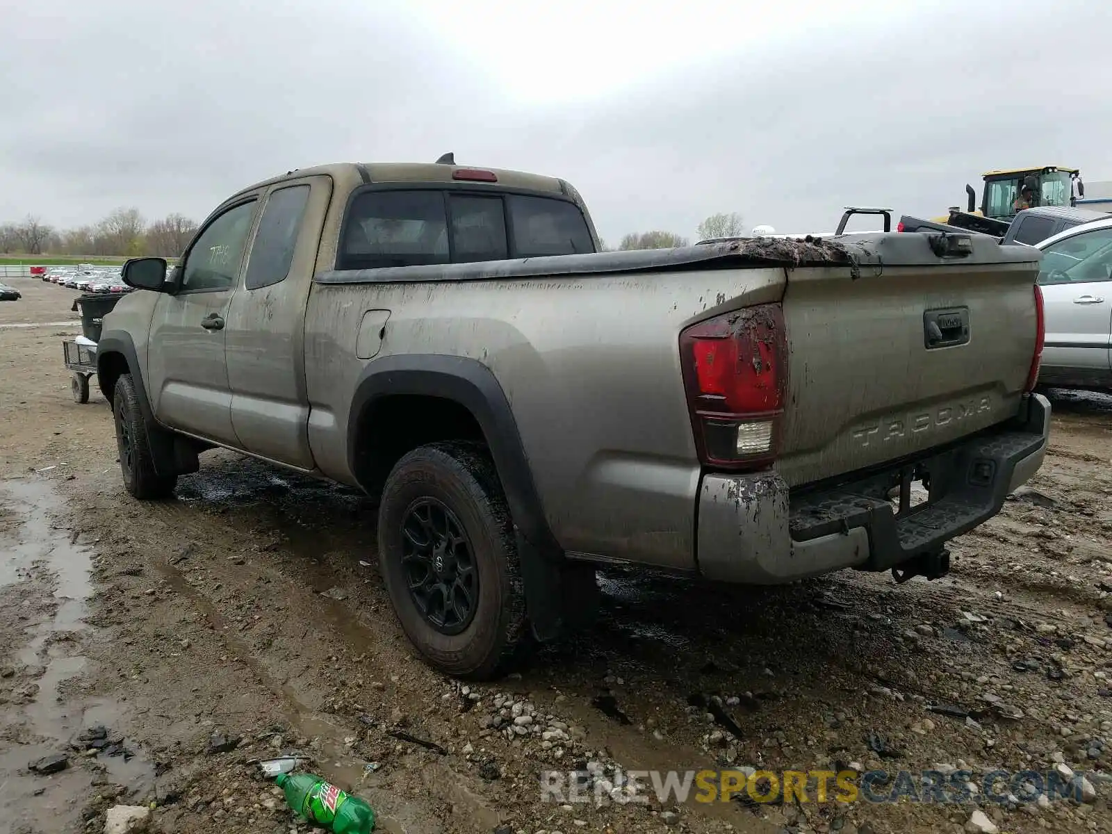 3 Photograph of a damaged car 5TFRZ5CN2KX080526 TOYOTA TACOMA 2019