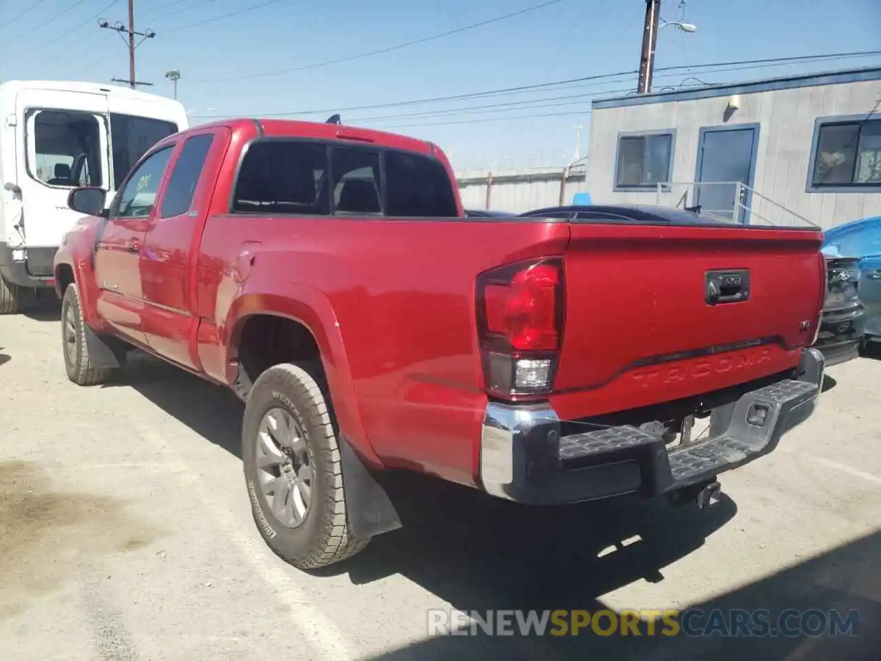 3 Photograph of a damaged car 5TFRZ5CN3KX073214 TOYOTA TACOMA 2019