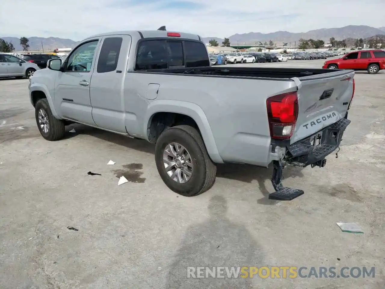 3 Photograph of a damaged car 5TFRZ5CN3KX073391 TOYOTA TACOMA 2019