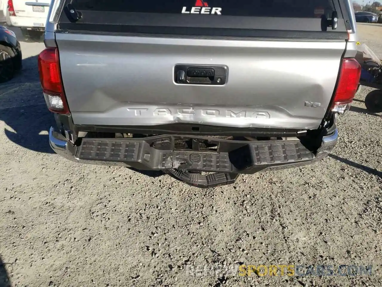 9 Photograph of a damaged car 5TFRZ5CN3KX082866 TOYOTA TACOMA 2019