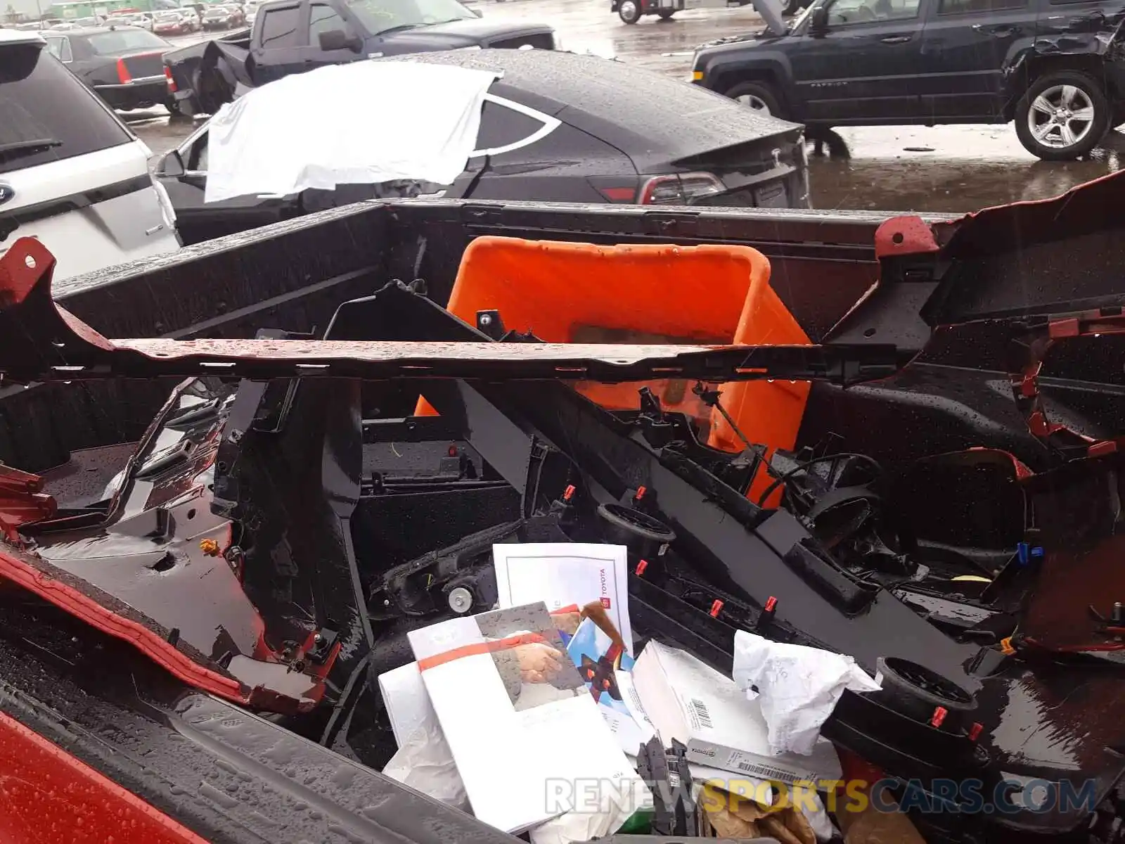 6 Photograph of a damaged car 5TFRZ5CN3KX082950 TOYOTA TACOMA 2019