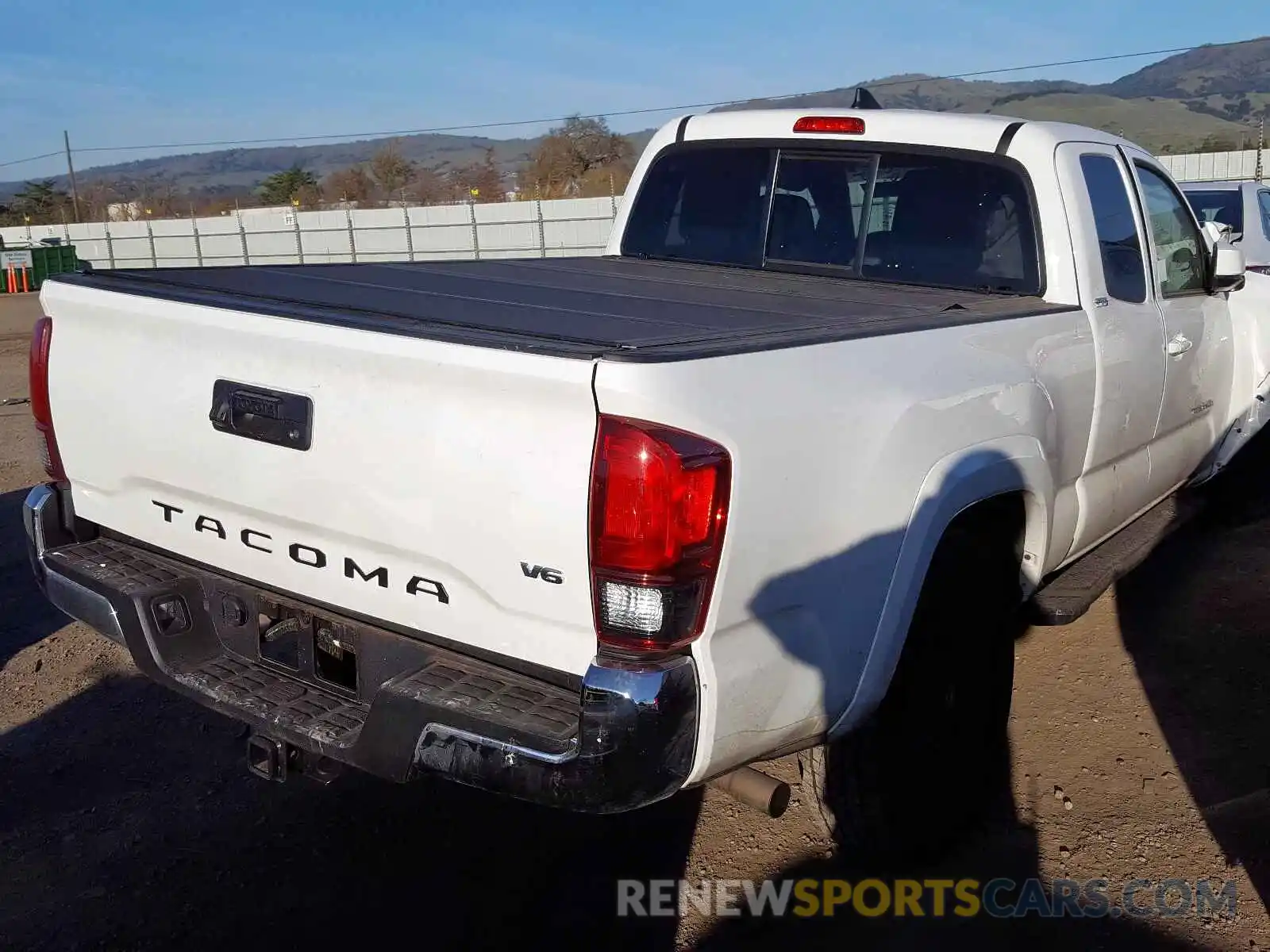 4 Photograph of a damaged car 5TFRZ5CN3KX085315 TOYOTA TACOMA 2019