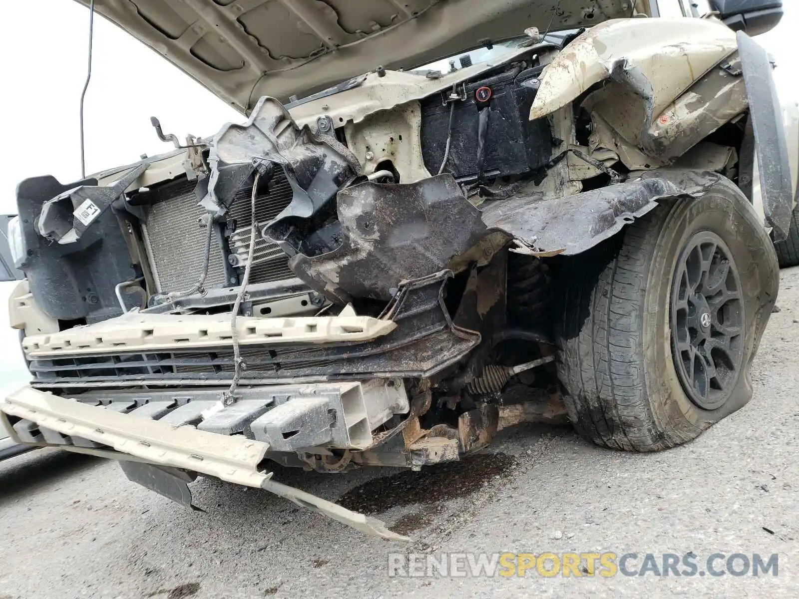 9 Фотография поврежденного автомобиля 5TFRZ5CN3KX085587 TOYOTA TACOMA 2019