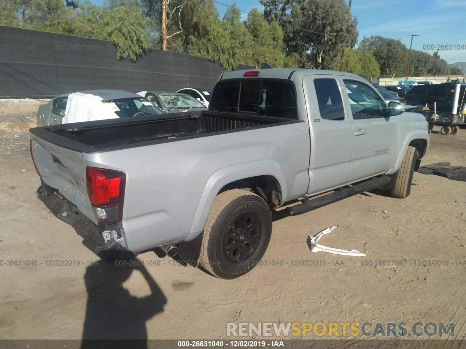 4 Фотография поврежденного автомобиля 5TFRZ5CN4KX074243 TOYOTA TACOMA 2019