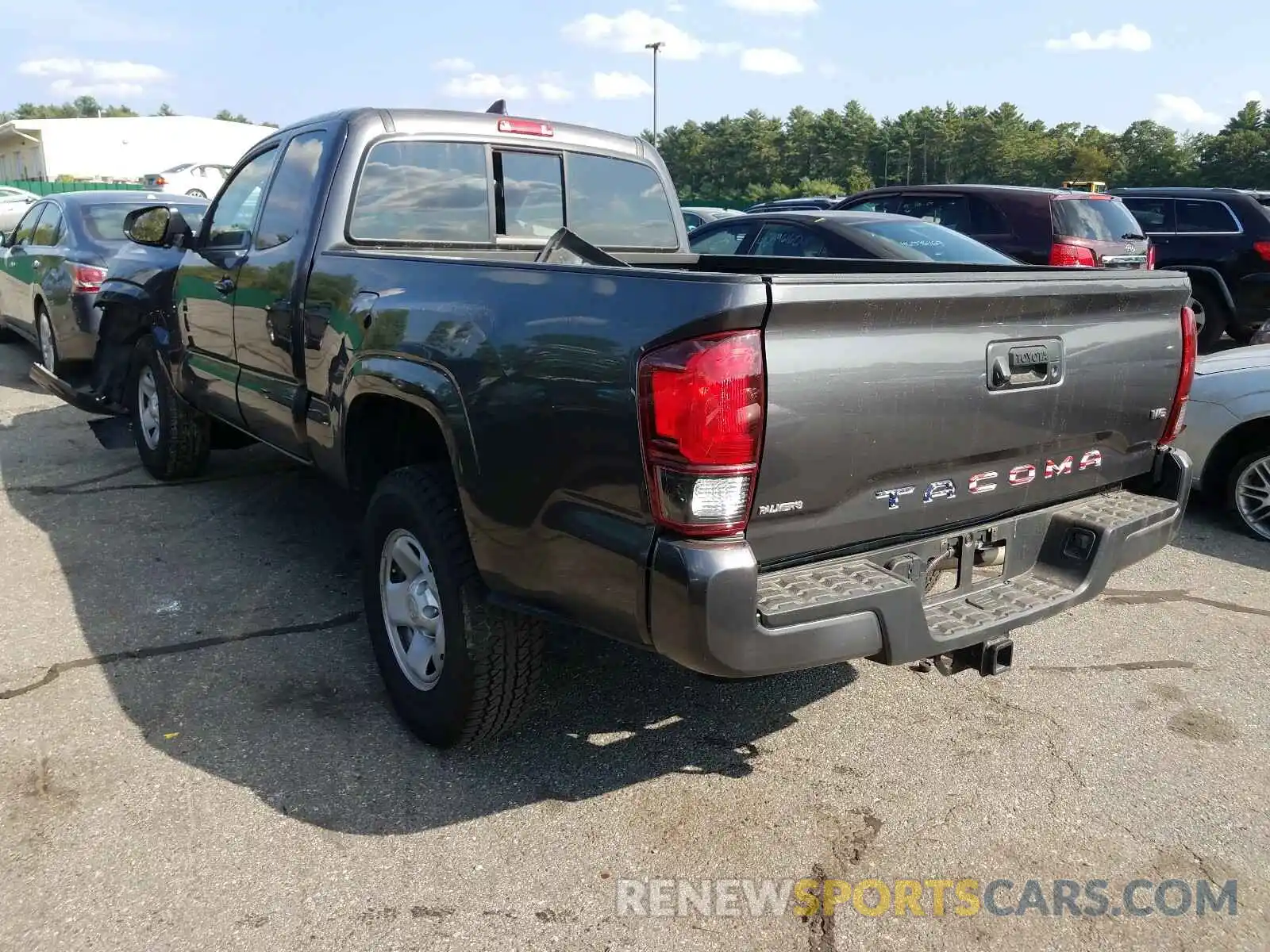 3 Photograph of a damaged car 5TFRZ5CN4KX075781 TOYOTA TACOMA 2019