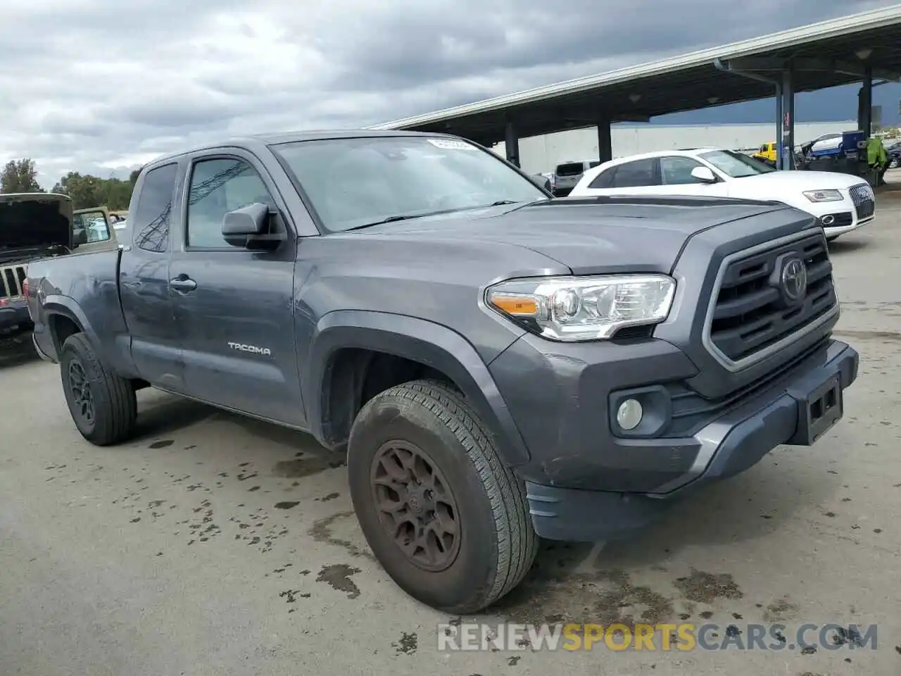 4 Photograph of a damaged car 5TFRZ5CN5KX086305 TOYOTA TACOMA 2019