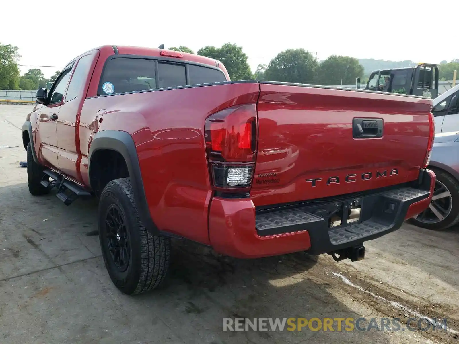 3 Photograph of a damaged car 5TFRZ5CN6KX073353 TOYOTA TACOMA 2019