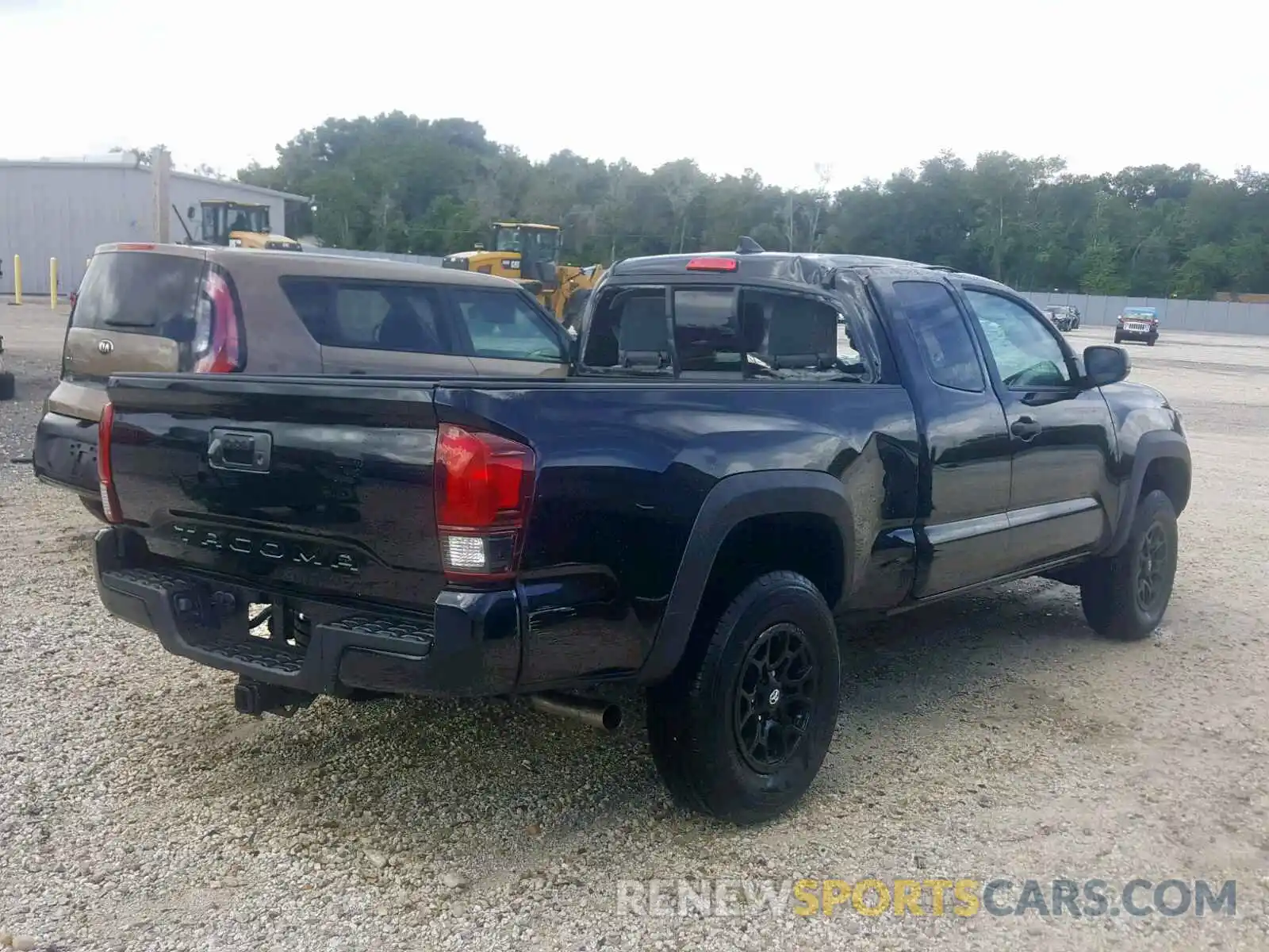 4 Photograph of a damaged car 5TFRZ5CN6KX080531 TOYOTA TACOMA 2019