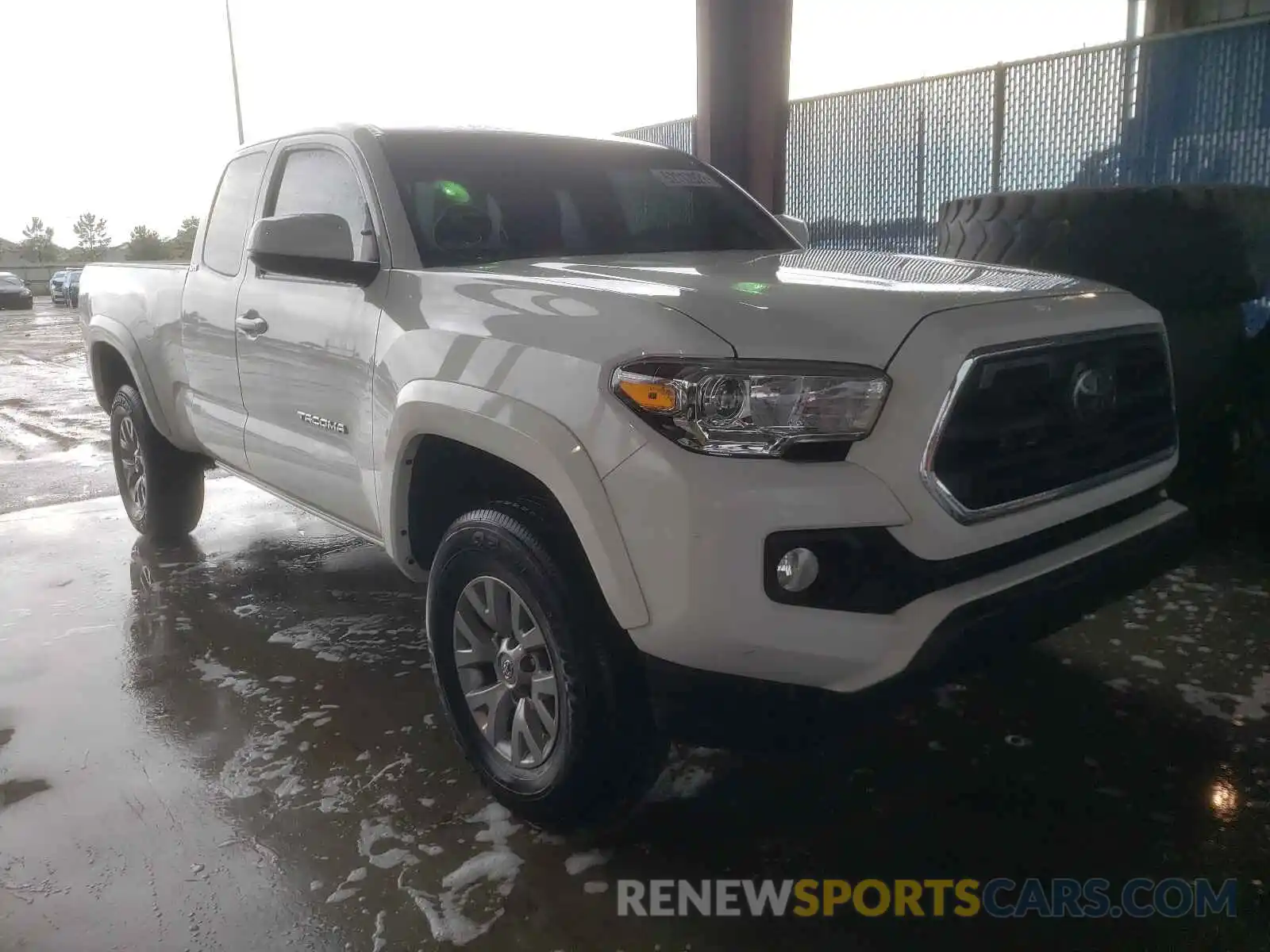 1 Photograph of a damaged car 5TFRZ5CN6KX085308 TOYOTA TACOMA 2019