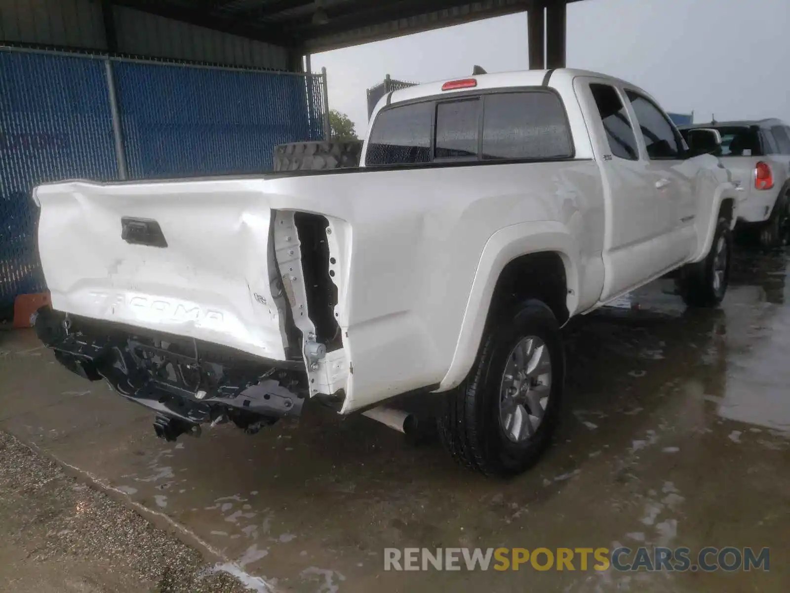 4 Photograph of a damaged car 5TFRZ5CN6KX085308 TOYOTA TACOMA 2019