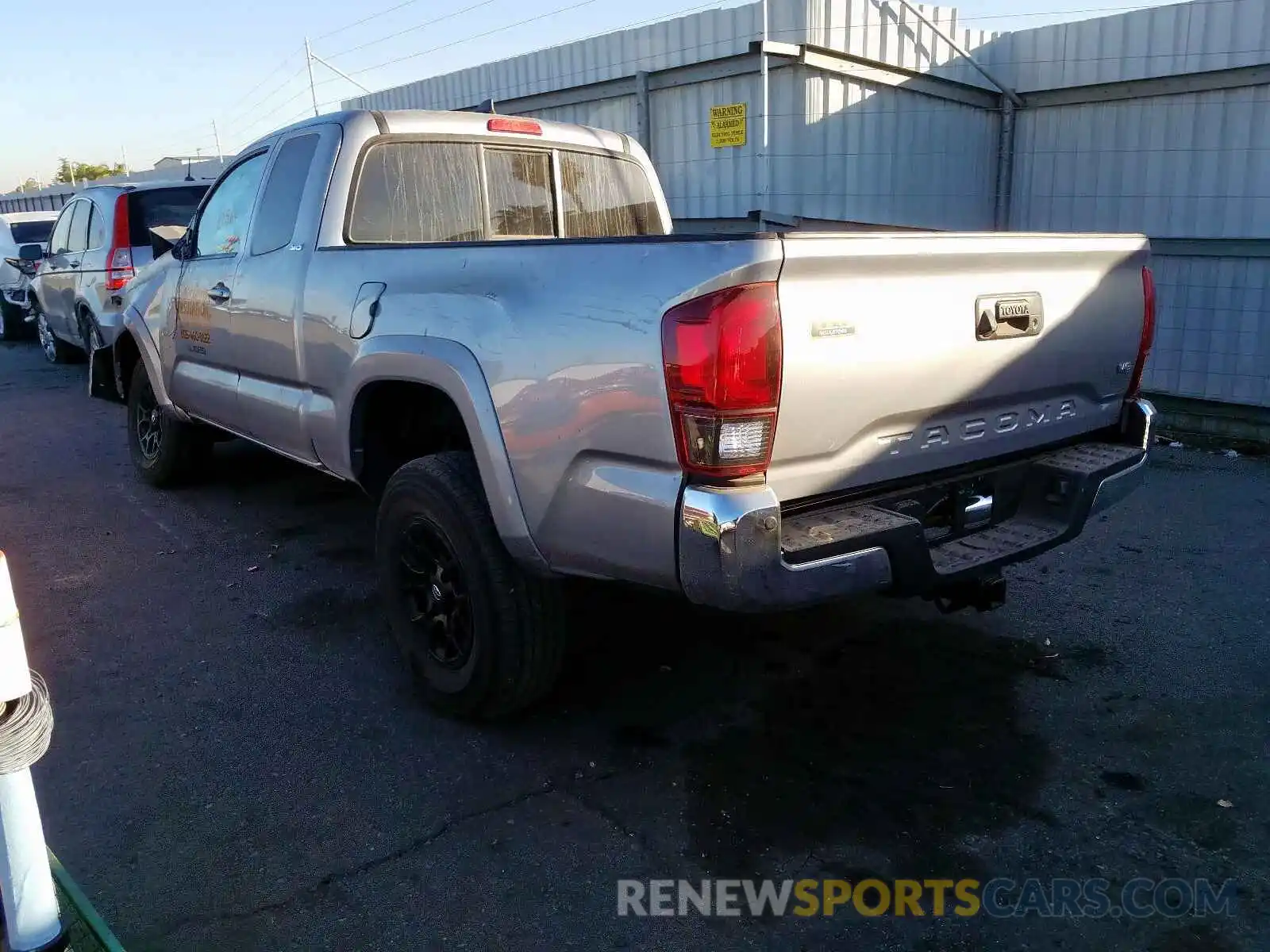 3 Photograph of a damaged car 5TFRZ5CN7KX082594 TOYOTA TACOMA 2019