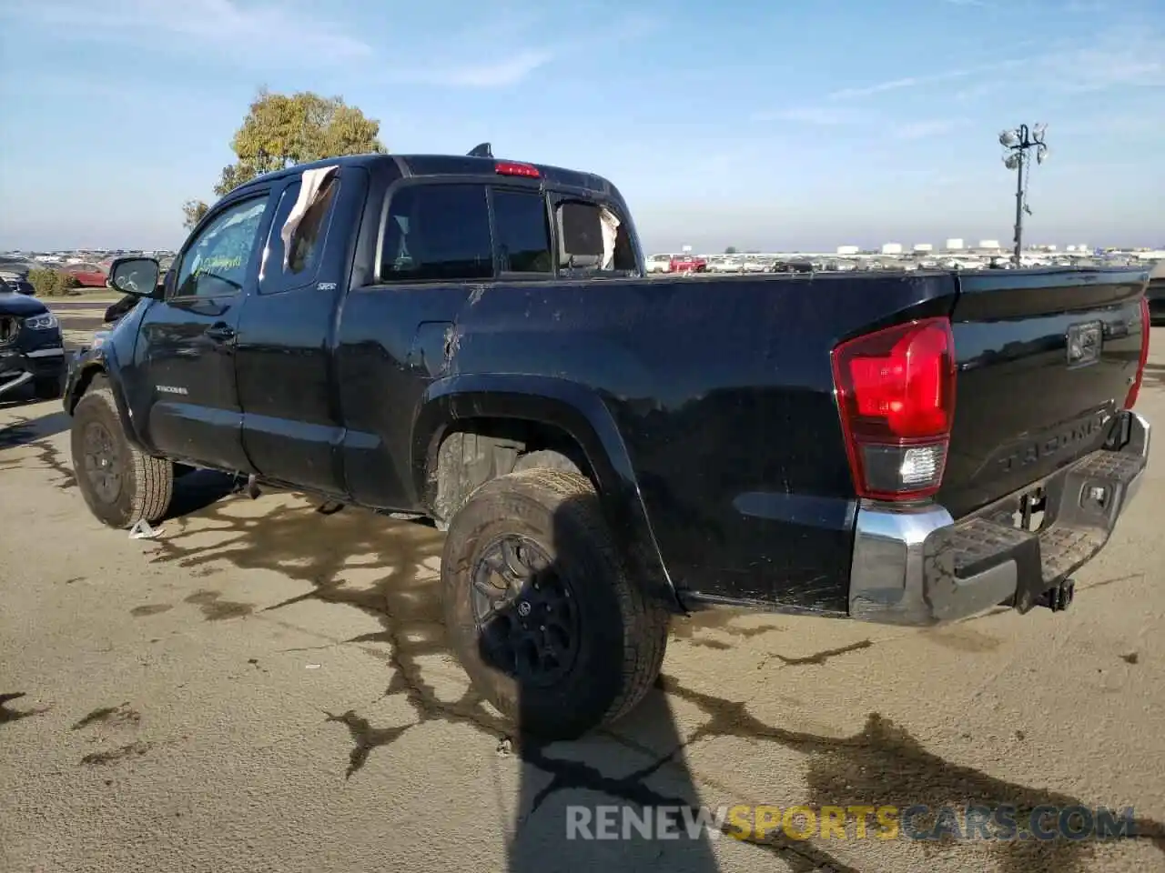 3 Photograph of a damaged car 5TFRZ5CN8KX087335 TOYOTA TACOMA 2019