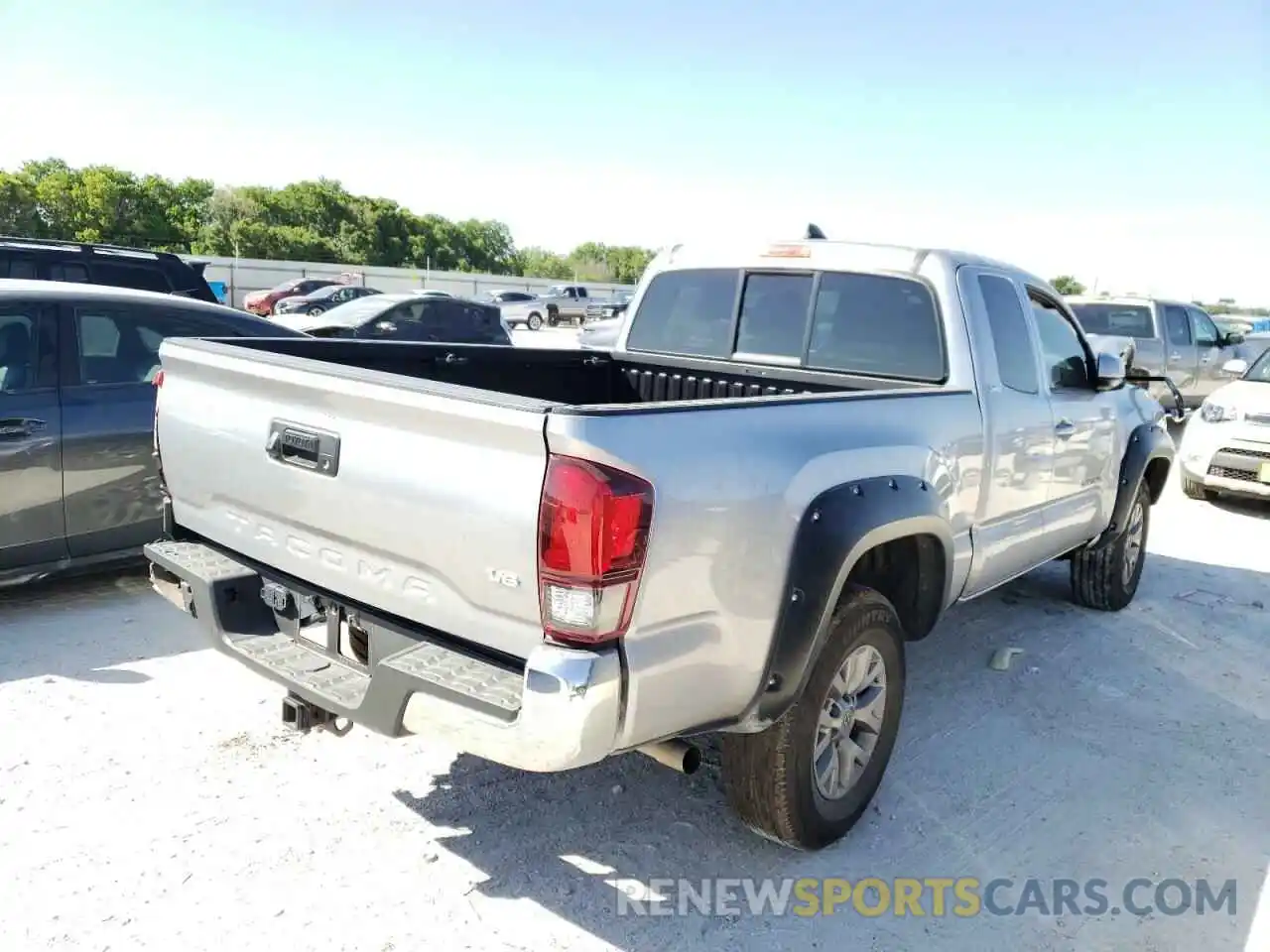 4 Photograph of a damaged car 5TFRZ5CN9KX086288 TOYOTA TACOMA 2019