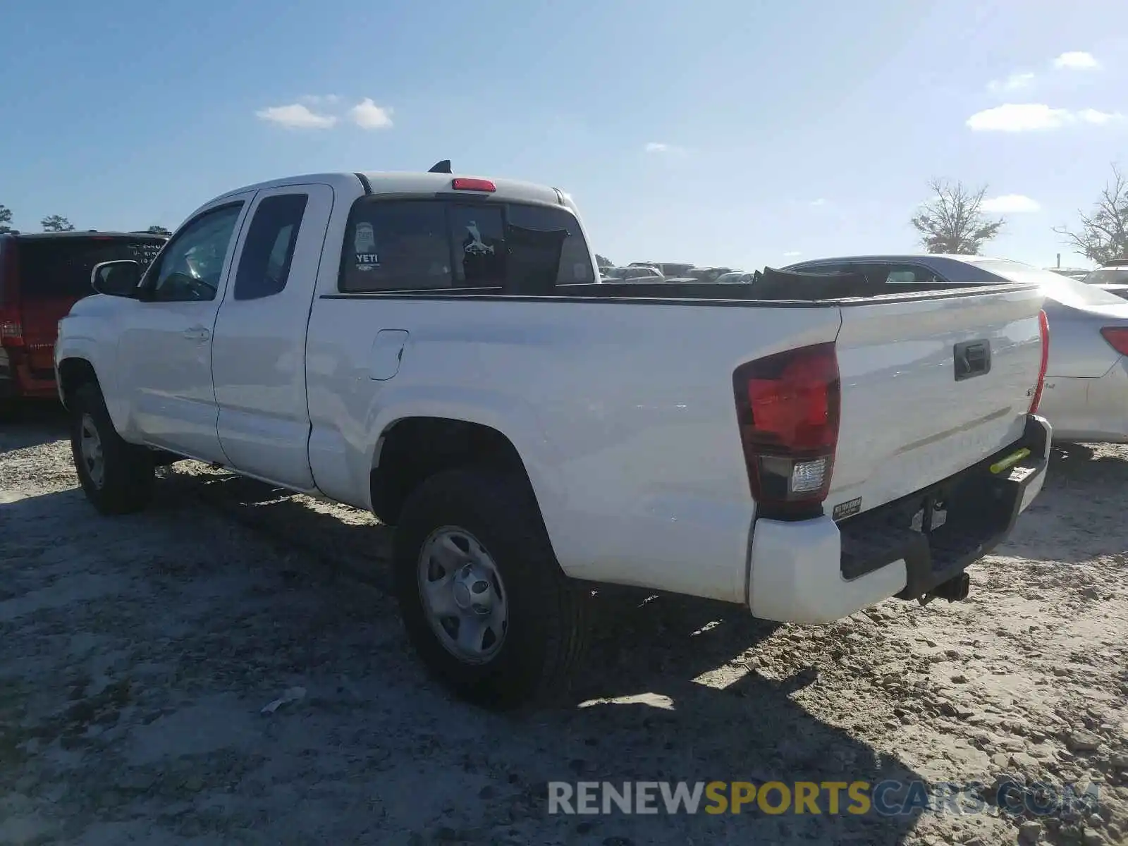 3 Photograph of a damaged car 5TFRZ5CNXKX085120 TOYOTA TACOMA 2019