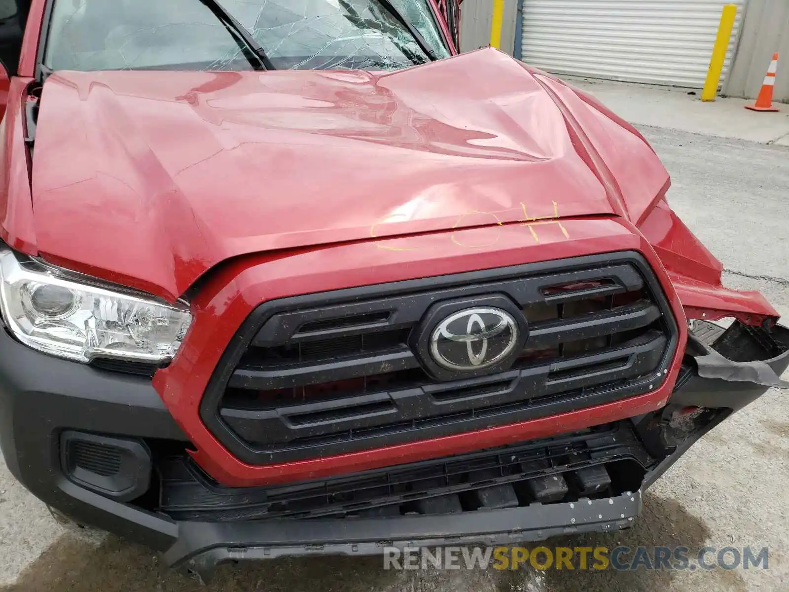 7 Photograph of a damaged car 5TFSX5EN0KX070999 TOYOTA TACOMA 2019