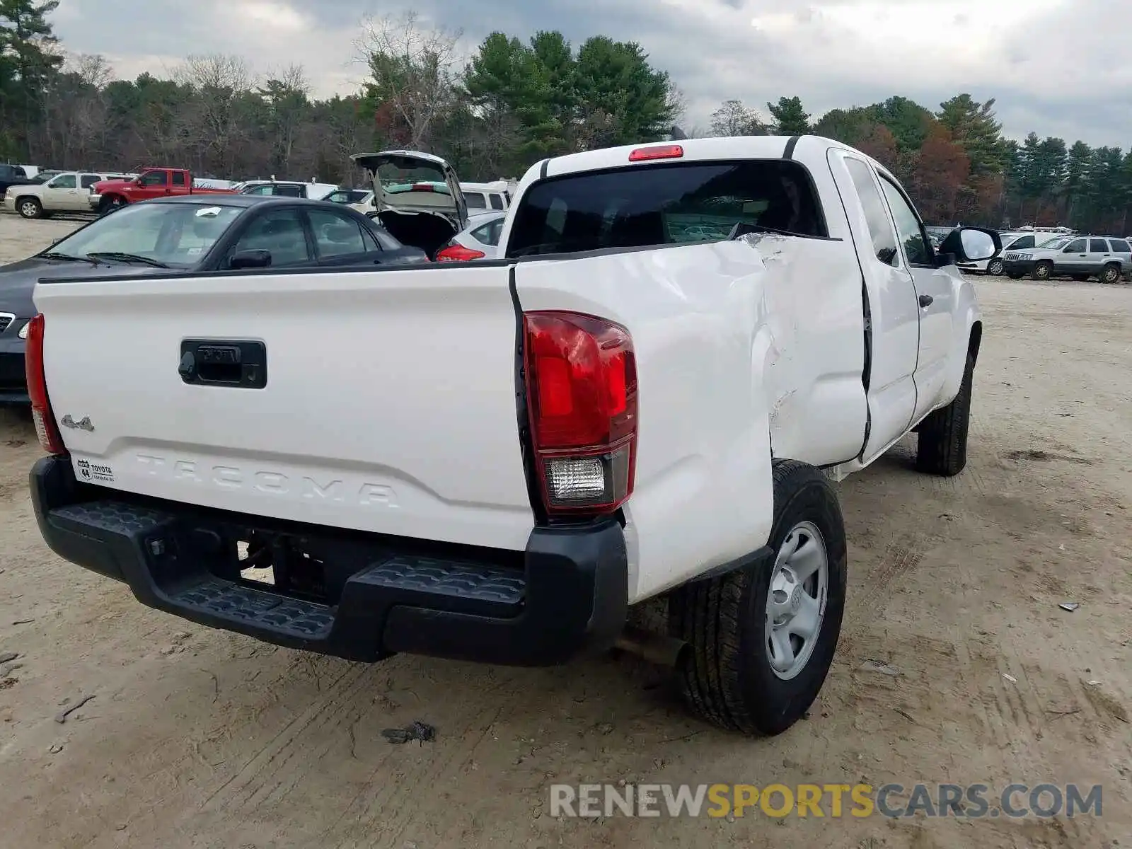 4 Photograph of a damaged car 5TFSX5EN1KX064161 TOYOTA TACOMA 2019