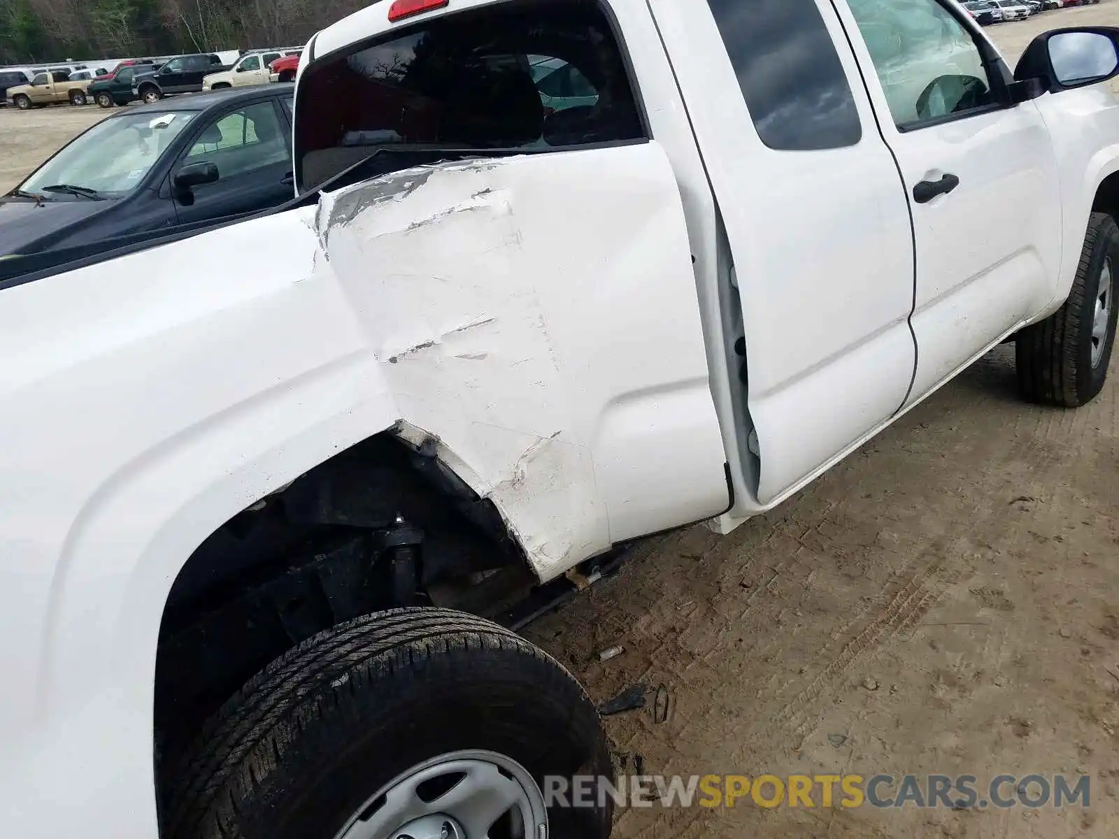 9 Photograph of a damaged car 5TFSX5EN1KX064161 TOYOTA TACOMA 2019