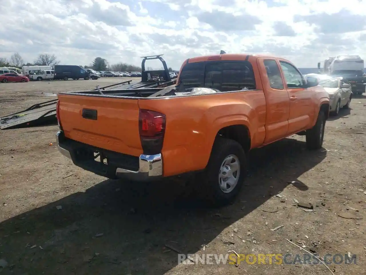 4 Photograph of a damaged car 5TFSX5EN2KX064721 TOYOTA TACOMA 2019