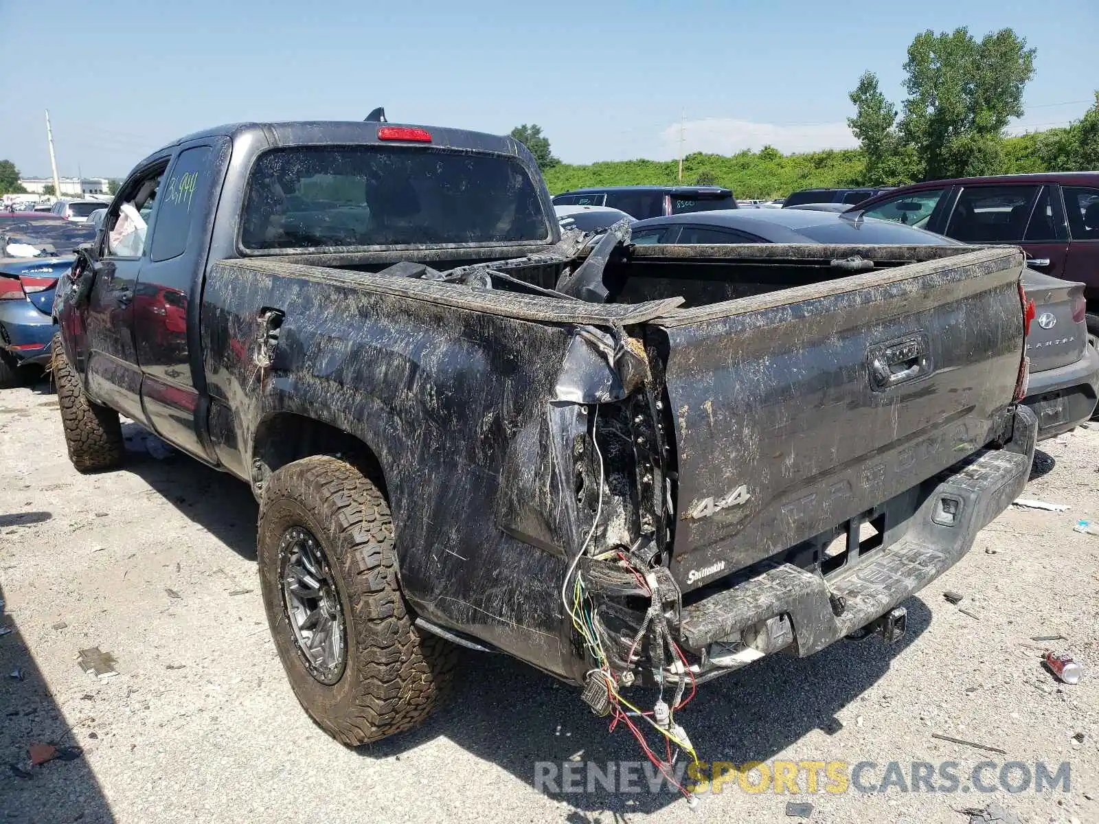 3 Photograph of a damaged car 5TFSX5EN2KX068963 TOYOTA TACOMA 2019