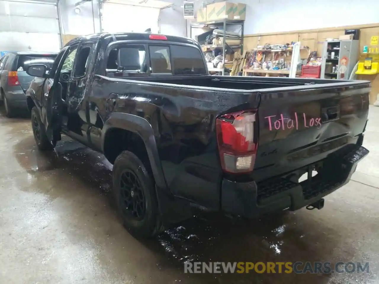 3 Фотография поврежденного автомобиля 5TFSX5EN2KX070132 TOYOTA TACOMA 2019