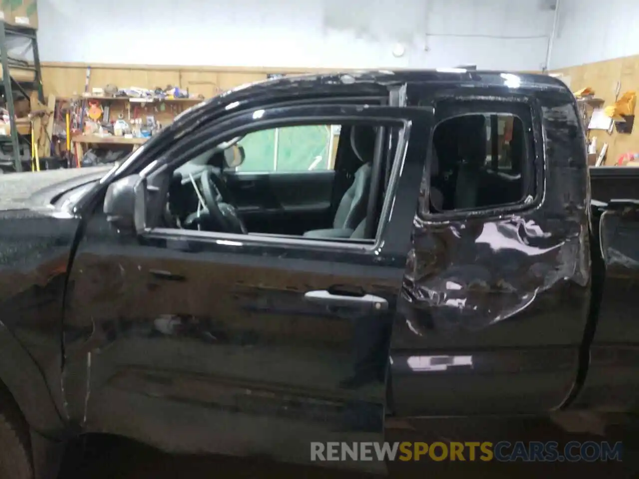 9 Photograph of a damaged car 5TFSX5EN2KX070132 TOYOTA TACOMA 2019