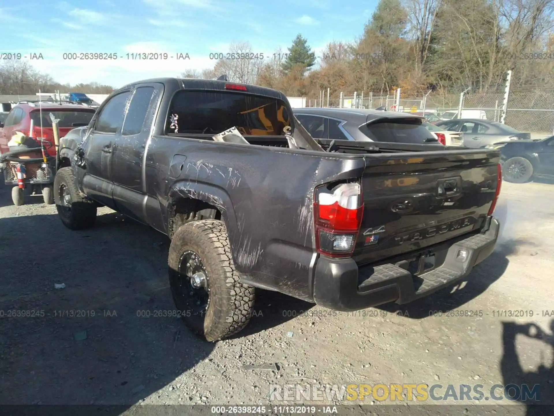 3 Фотография поврежденного автомобиля 5TFSX5EN3KX067448 TOYOTA TACOMA 2019