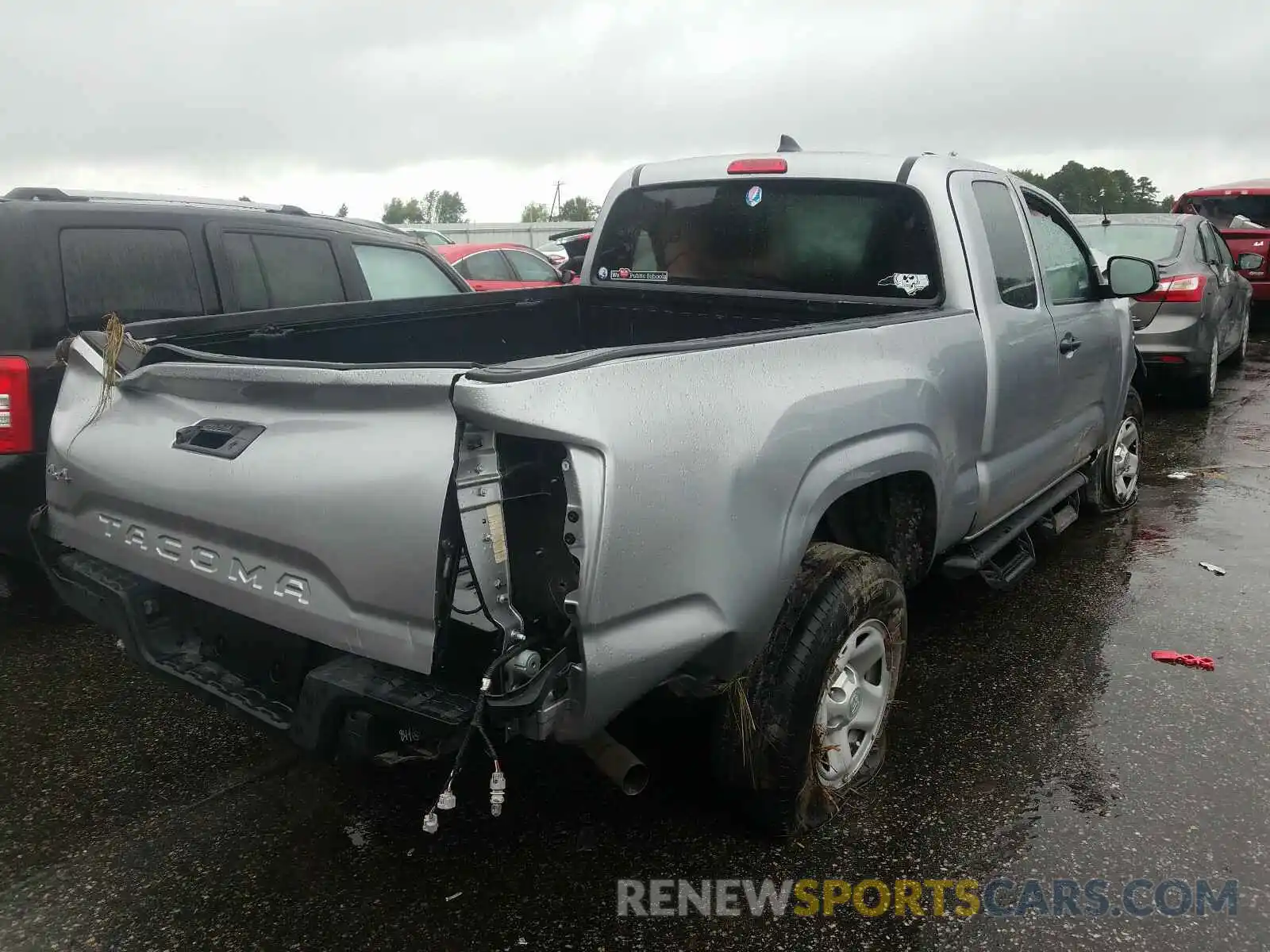 4 Photograph of a damaged car 5TFSX5EN3KX067675 TOYOTA TACOMA 2019