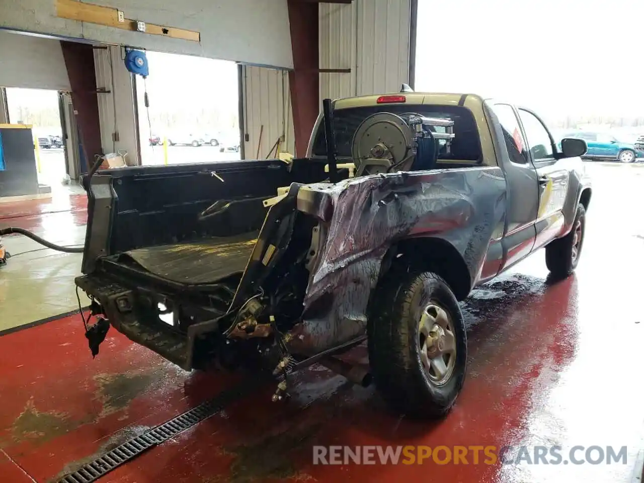 4 Photograph of a damaged car 5TFSX5EN4KX068768 TOYOTA TACOMA 2019