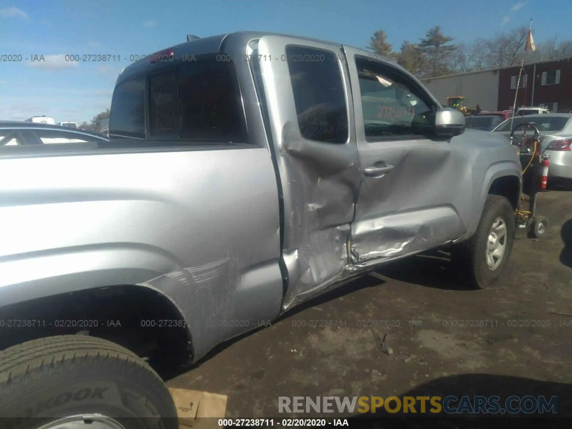 6 Photograph of a damaged car 5TFSX5EN4KX070617 TOYOTA TACOMA 2019