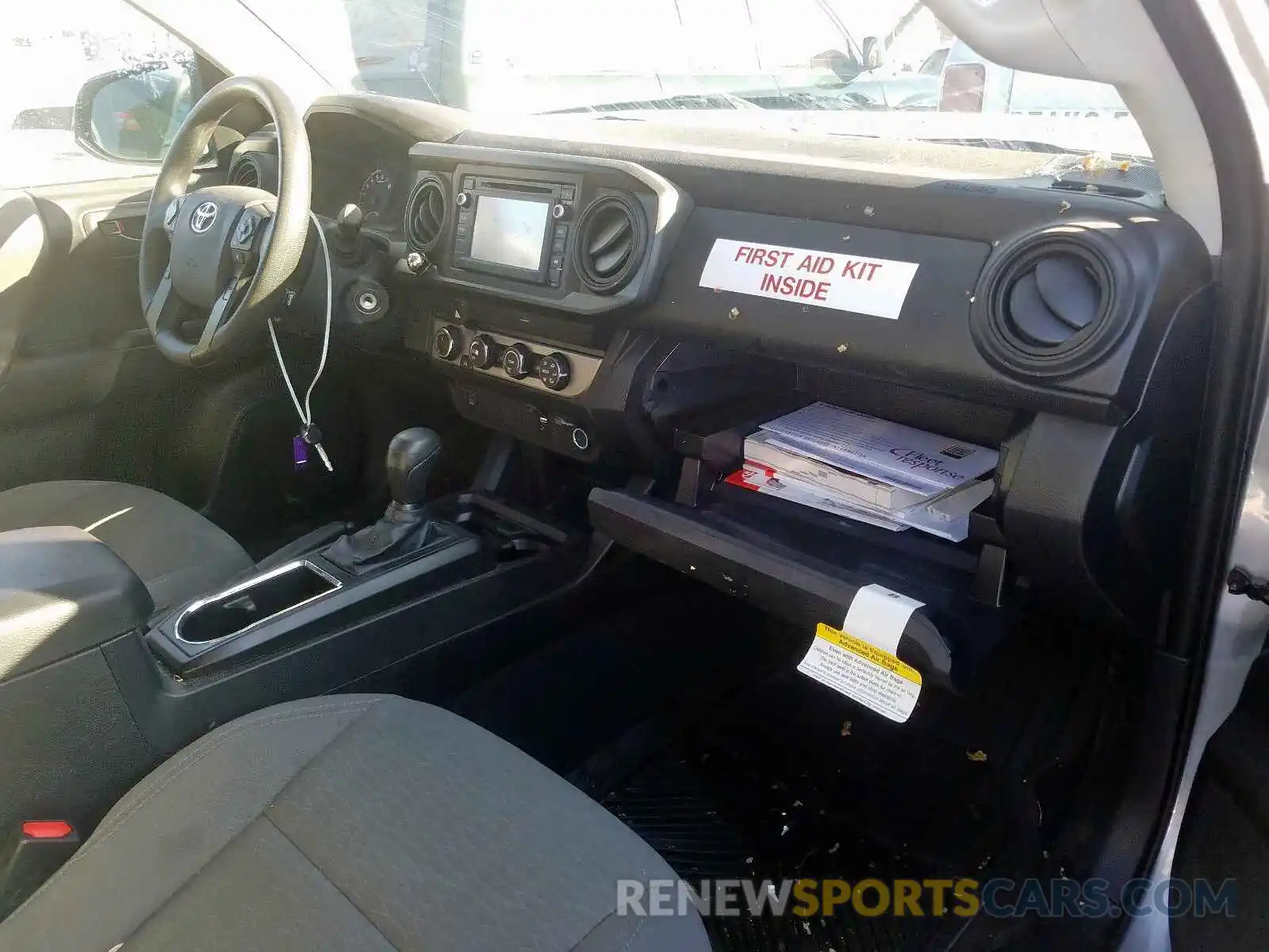 9 Photograph of a damaged car 5TFSX5EN5KX067760 TOYOTA TACOMA 2019