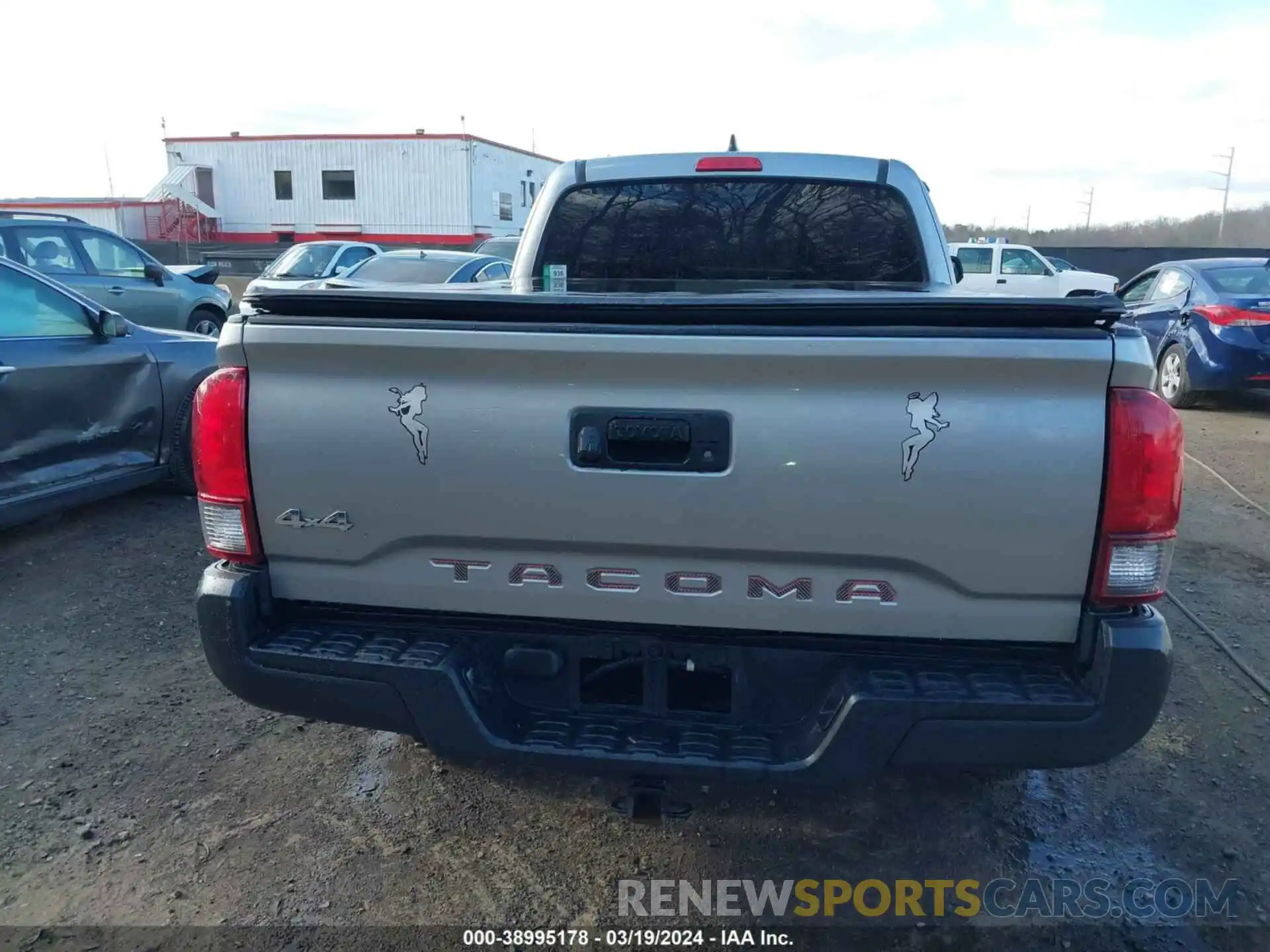 16 Photograph of a damaged car 5TFSX5EN7KX065962 TOYOTA TACOMA 2019