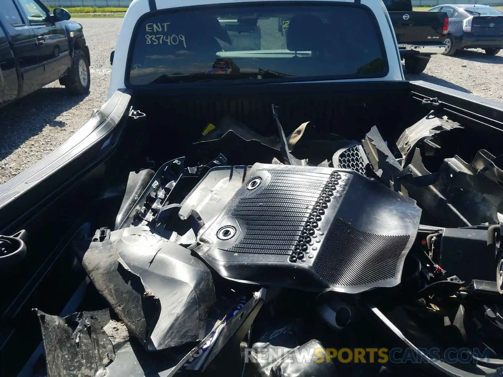 9 Photograph of a damaged car 5TFSX5EN7KX067615 TOYOTA TACOMA 2019