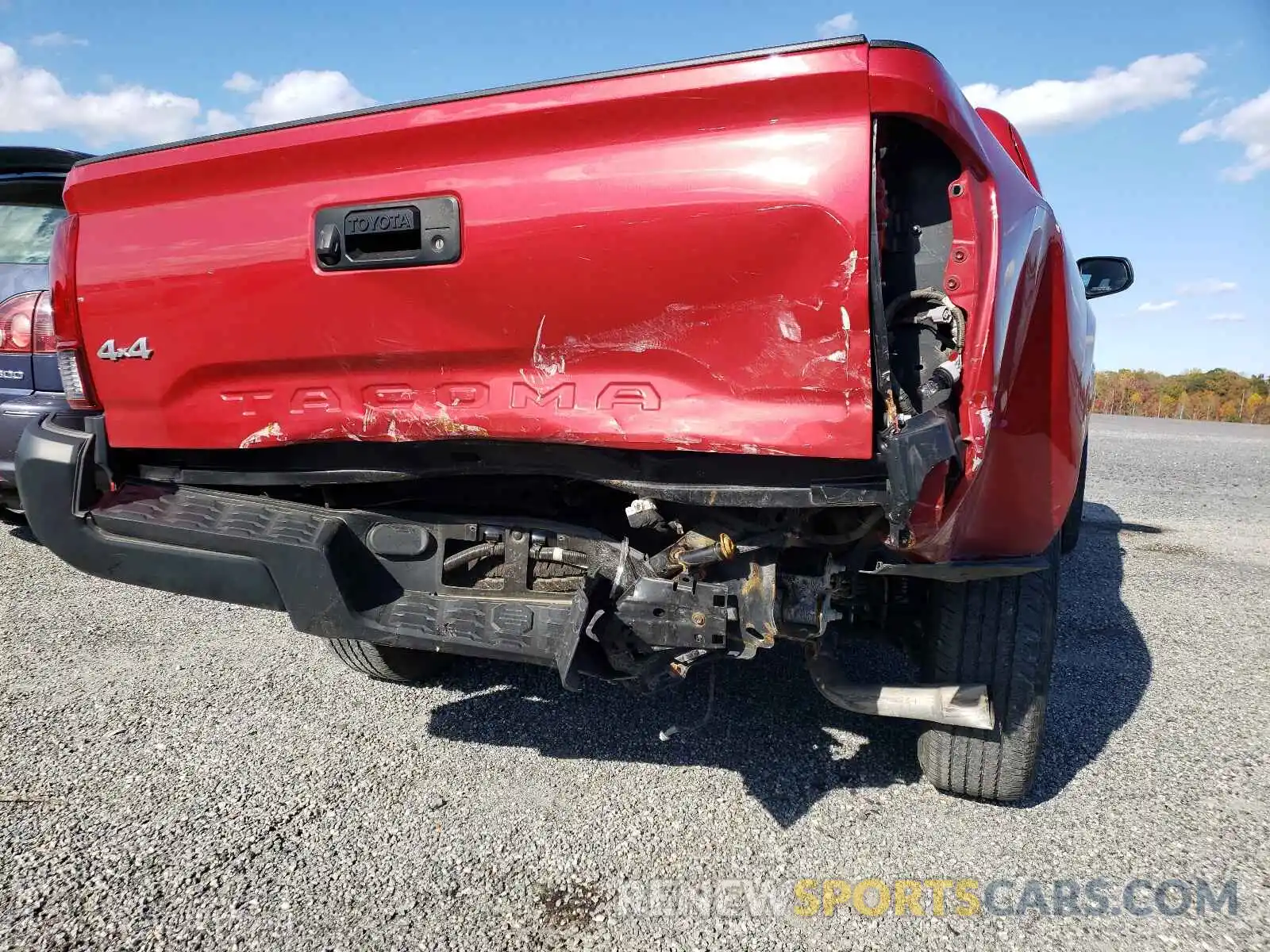 9 Photograph of a damaged car 5TFSX5EN7KX068442 TOYOTA TACOMA 2019