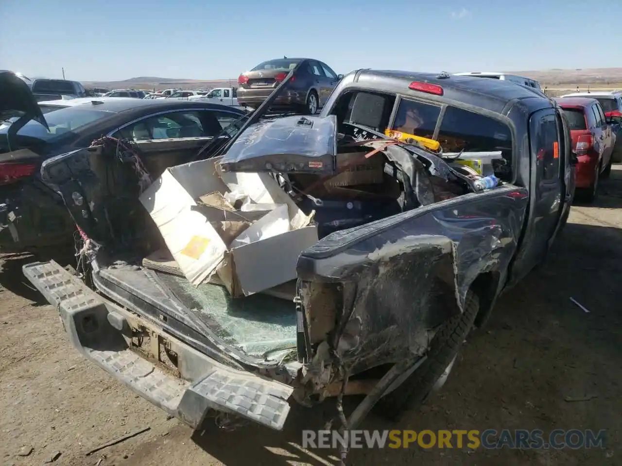 4 Photograph of a damaged car 5TFSX5EN7KX069106 TOYOTA TACOMA 2019