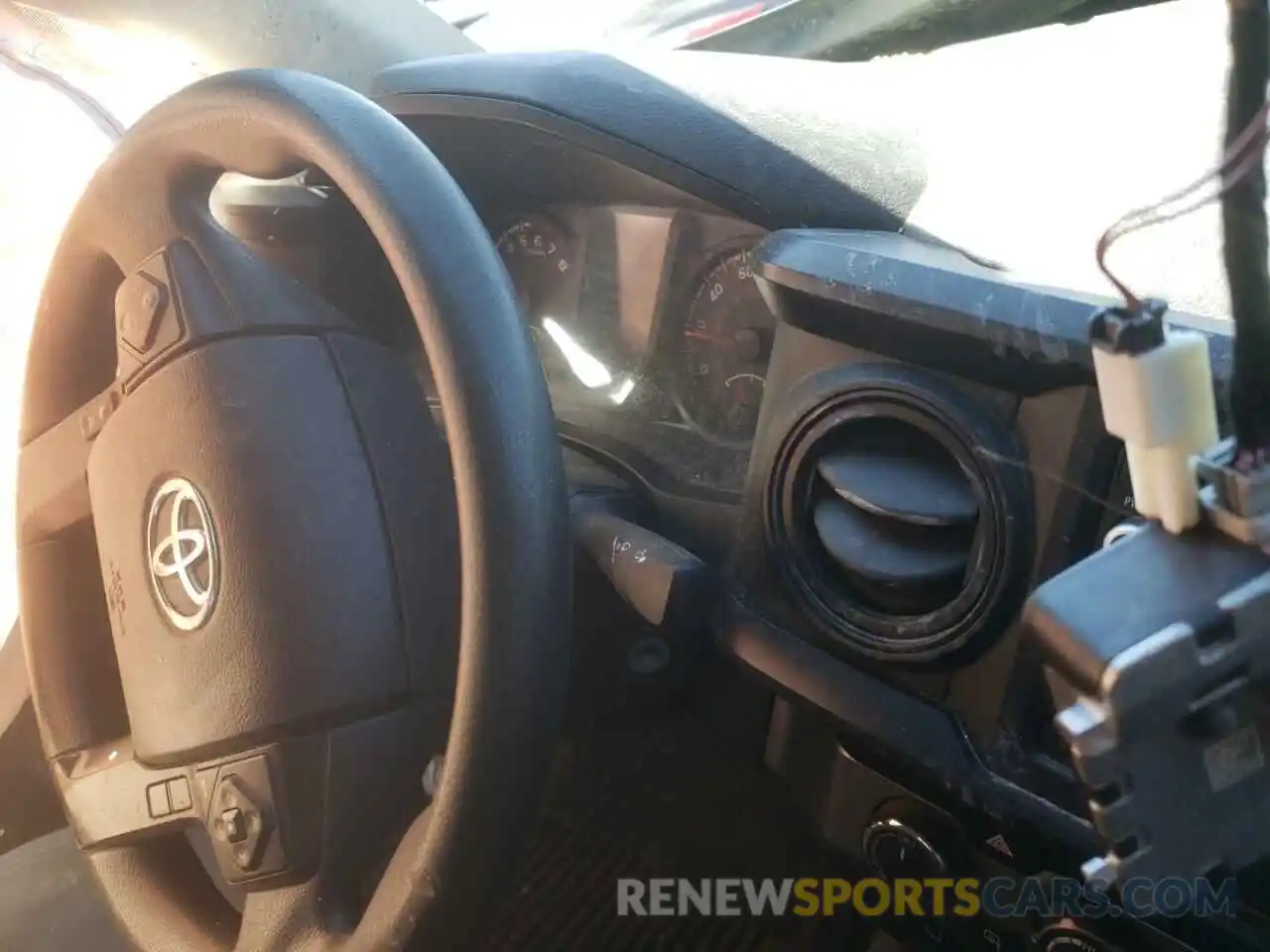 8 Photograph of a damaged car 5TFSX5EN7KX069106 TOYOTA TACOMA 2019