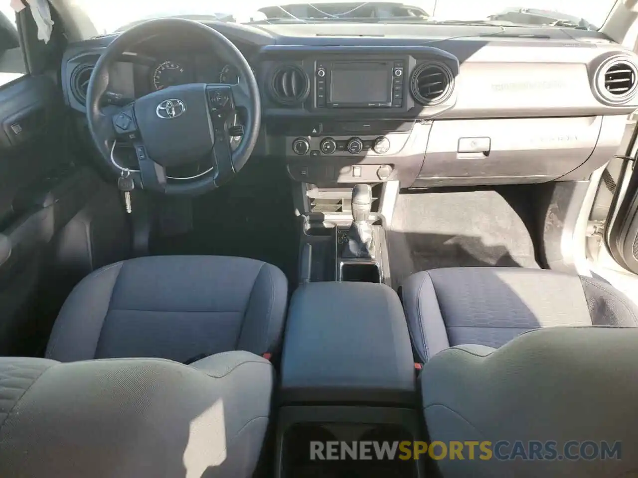 8 Photograph of a damaged car 5TFSX5EN8KX070006 TOYOTA TACOMA 2019