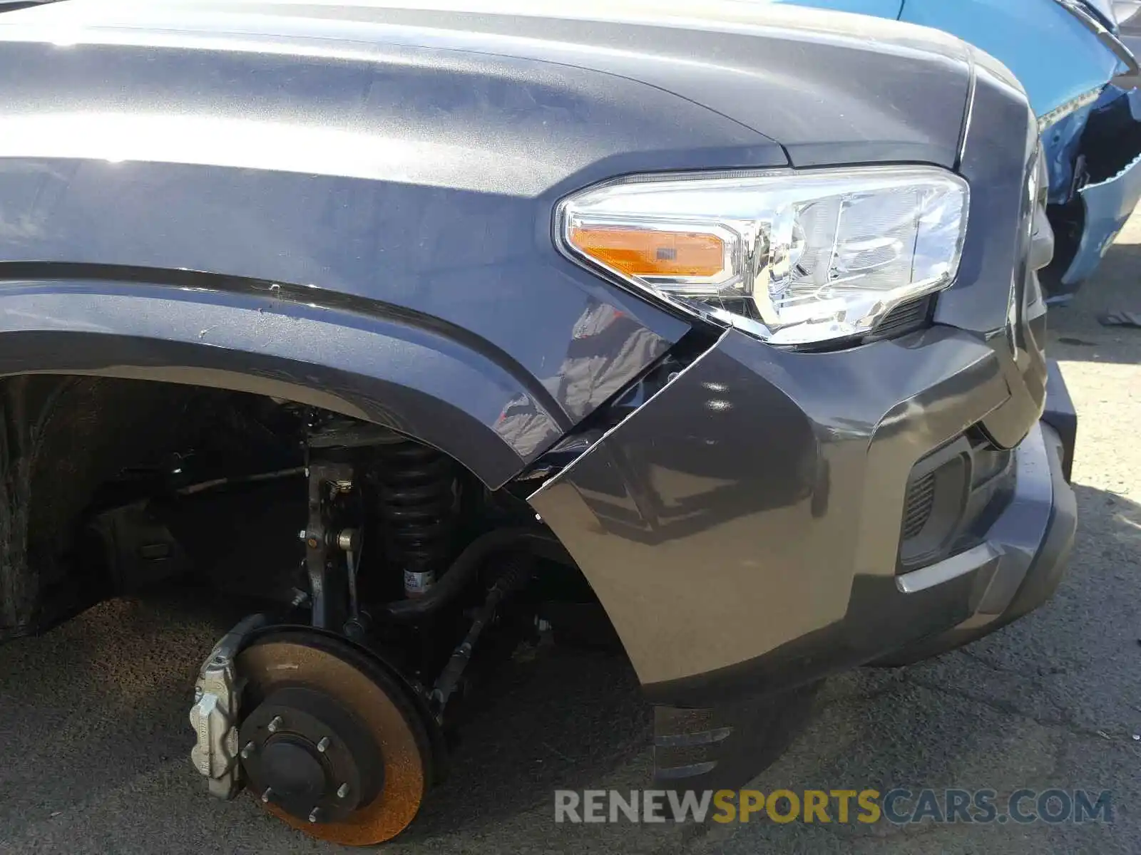 9 Photograph of a damaged car 5TFSX5EN9KX070872 TOYOTA TACOMA 2019