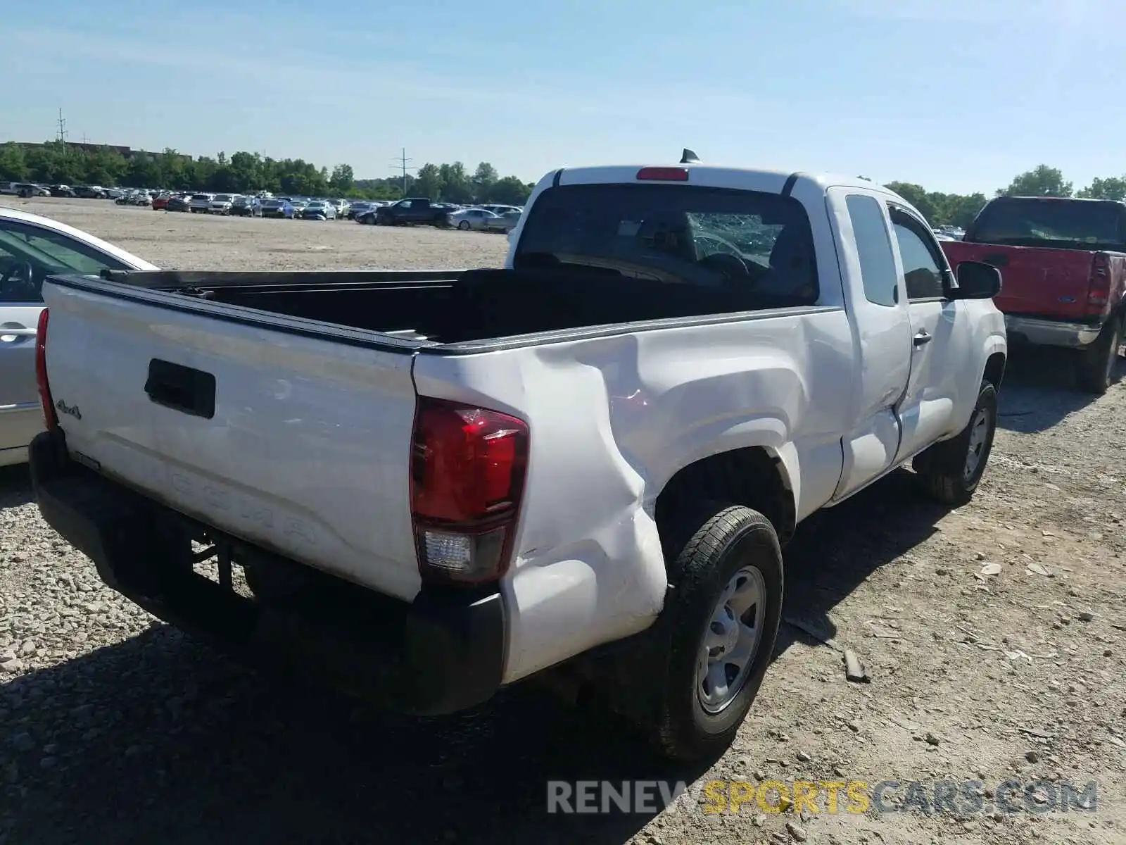 4 Photograph of a damaged car 5TFSX5ENXKX064661 TOYOTA TACOMA 2019