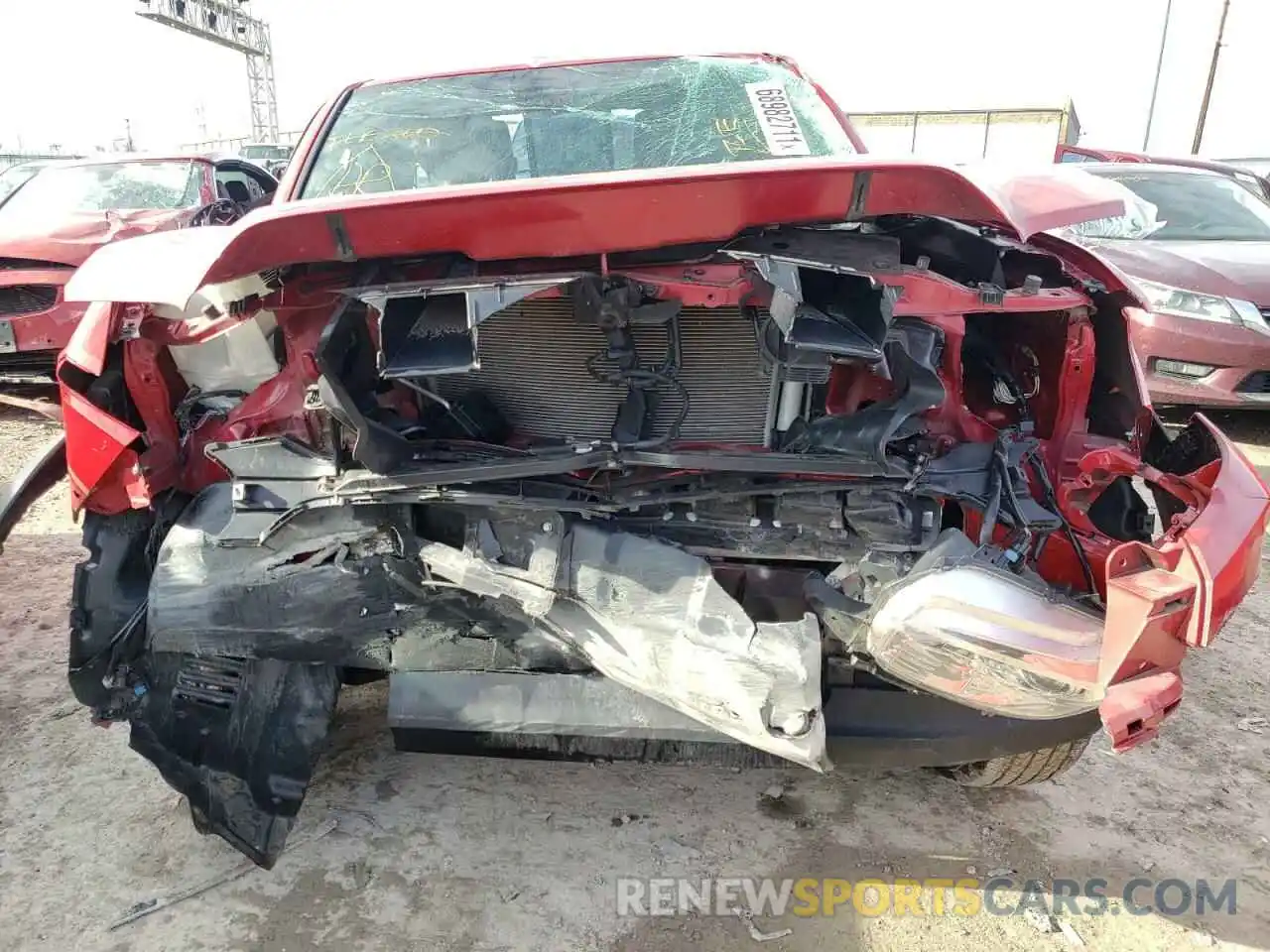 9 Photograph of a damaged car 5TFSX5ENXKX064935 TOYOTA TACOMA 2019