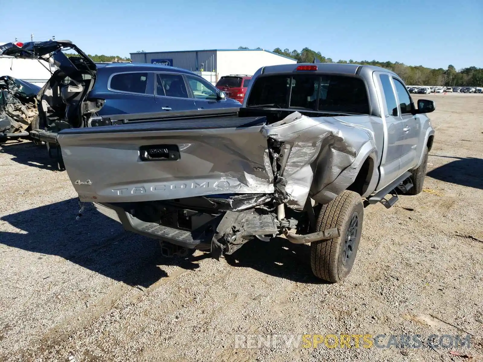 4 Photograph of a damaged car 5TFSZ5AN0KX185912 TOYOTA TACOMA 2019