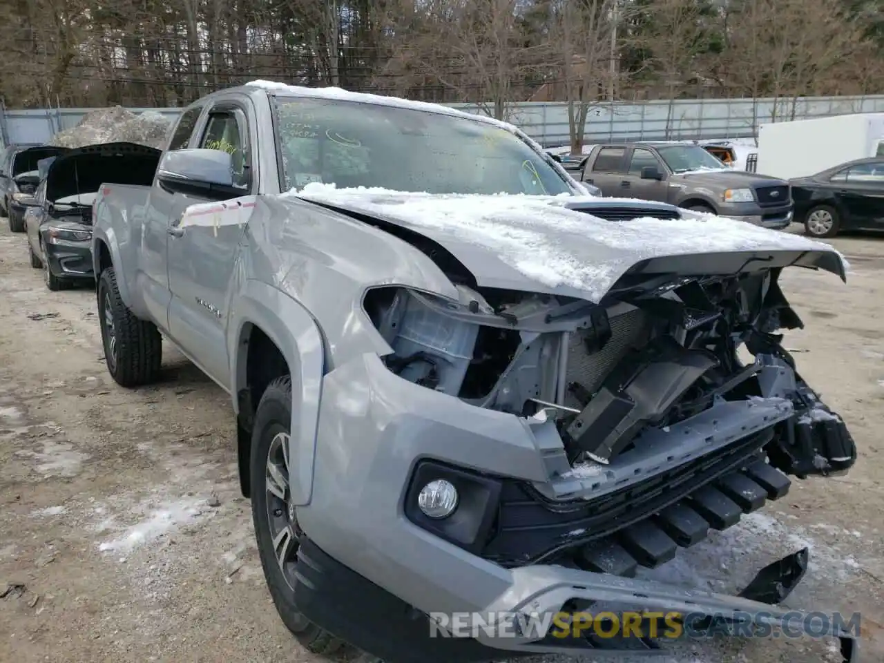 1 Photograph of a damaged car 5TFSZ5AN1KX169492 TOYOTA TACOMA 2019